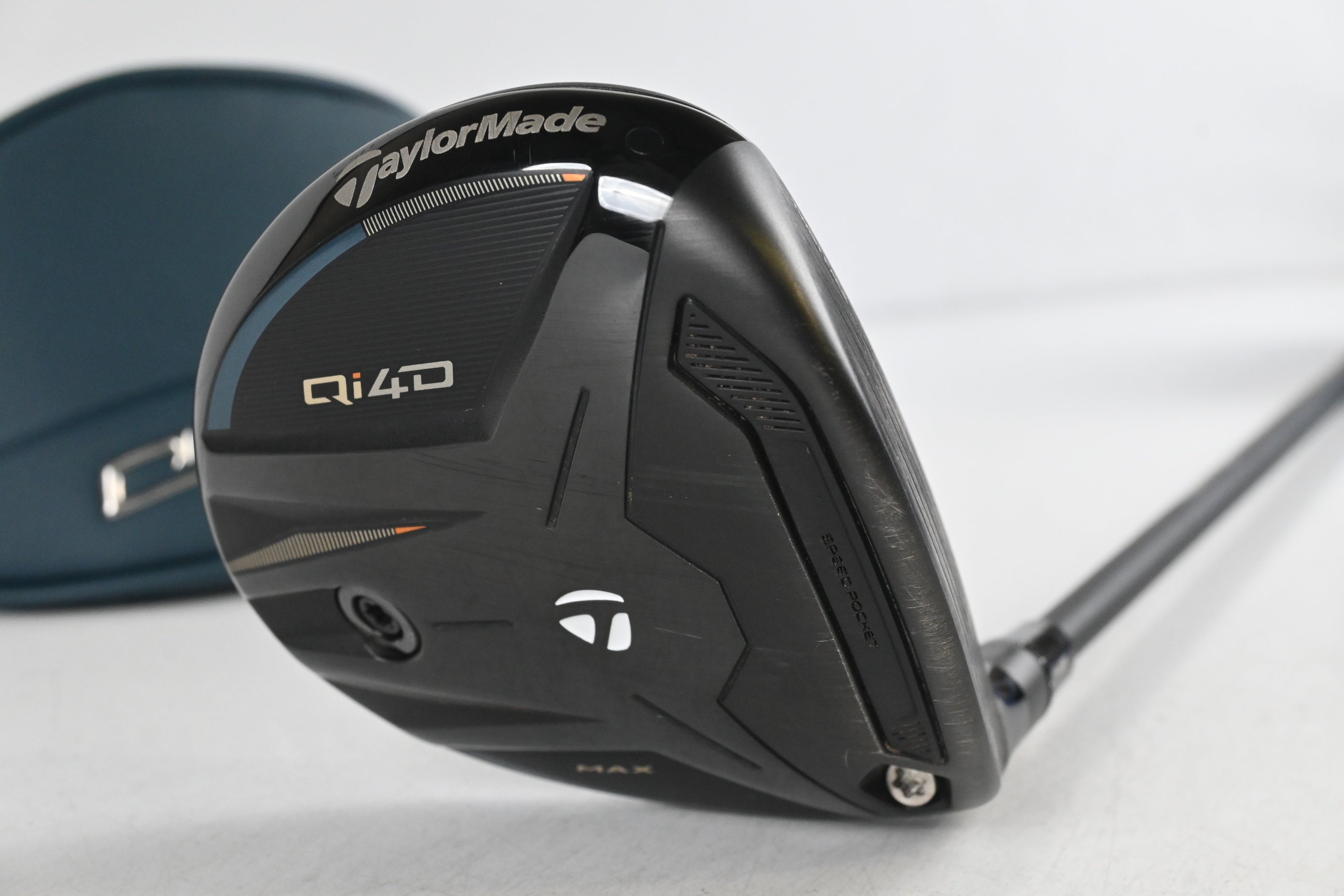 Taylormade Qi4D Max #5 Wood / 18 Degree / Stiff Flex Kai'li Dark Waves CB Blue