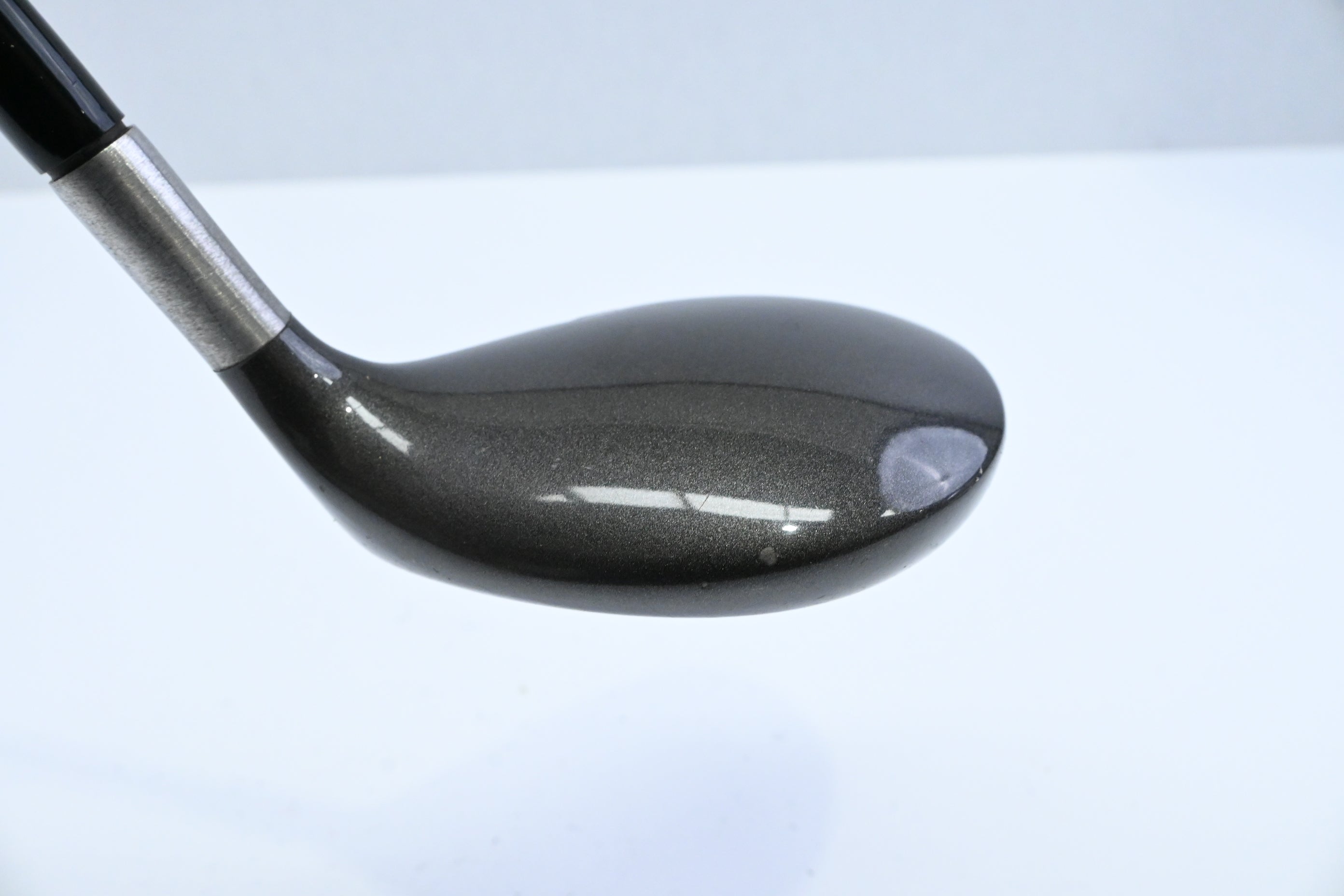 Titleist 975 F #3 Wood / 13.5 Degree / Stiff Flex Titleist Ultralite Shaft