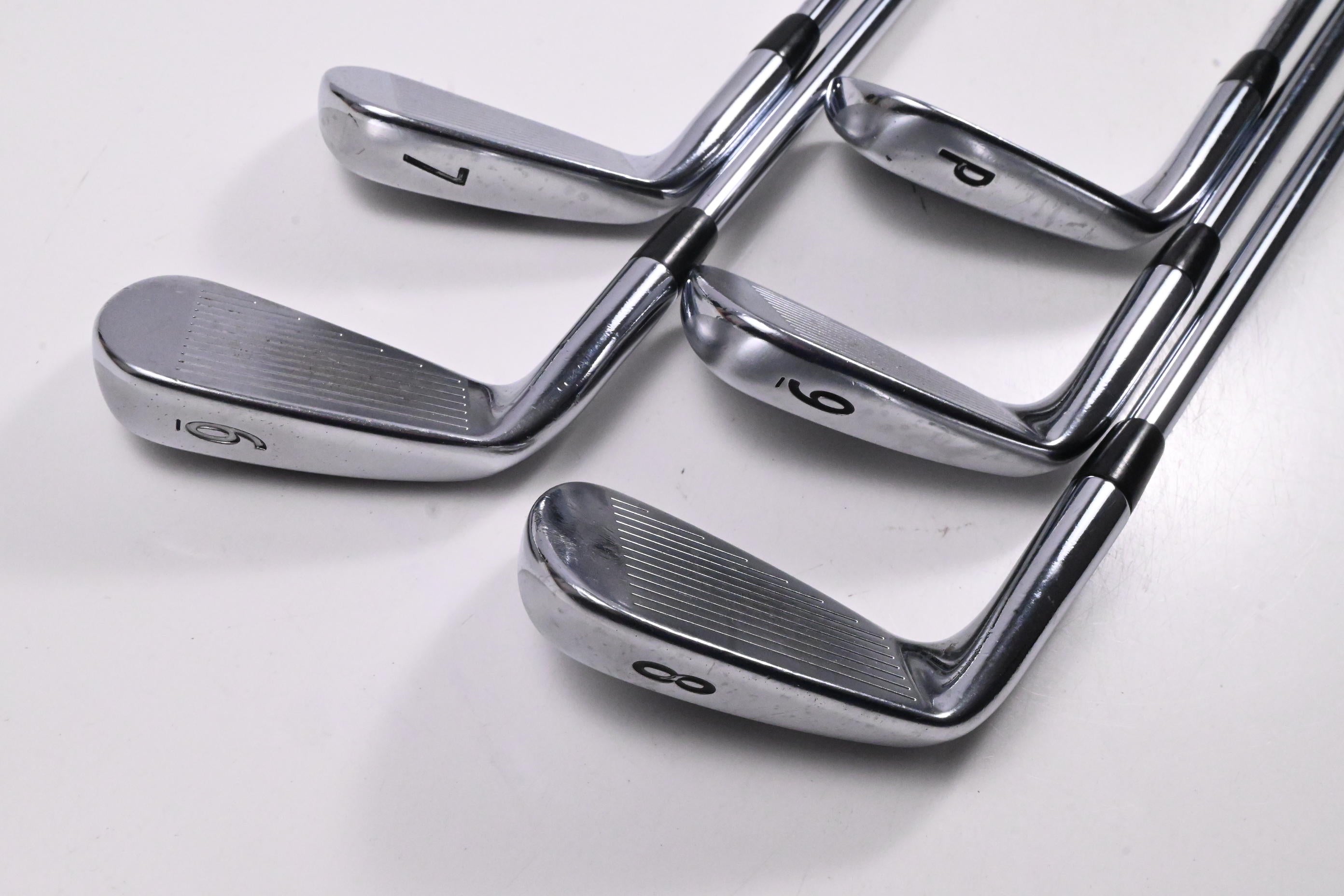 Titleist 712 AP2 Irons / 6-PW / Regular Flex Dynalite Lite XP R300 Shafts