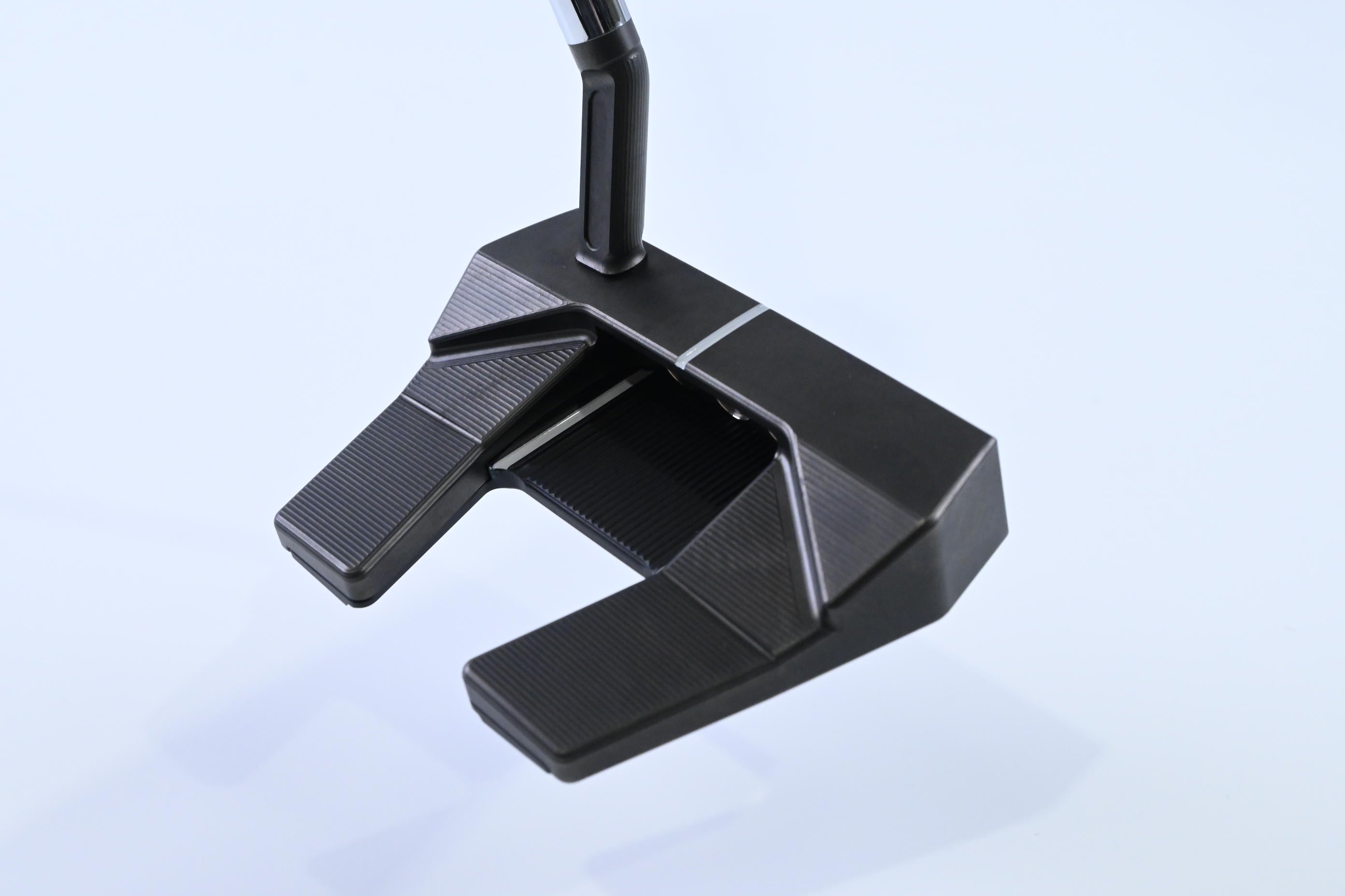 Scotty Cameron Phantom Black 5.5 Putter / 33 Inch