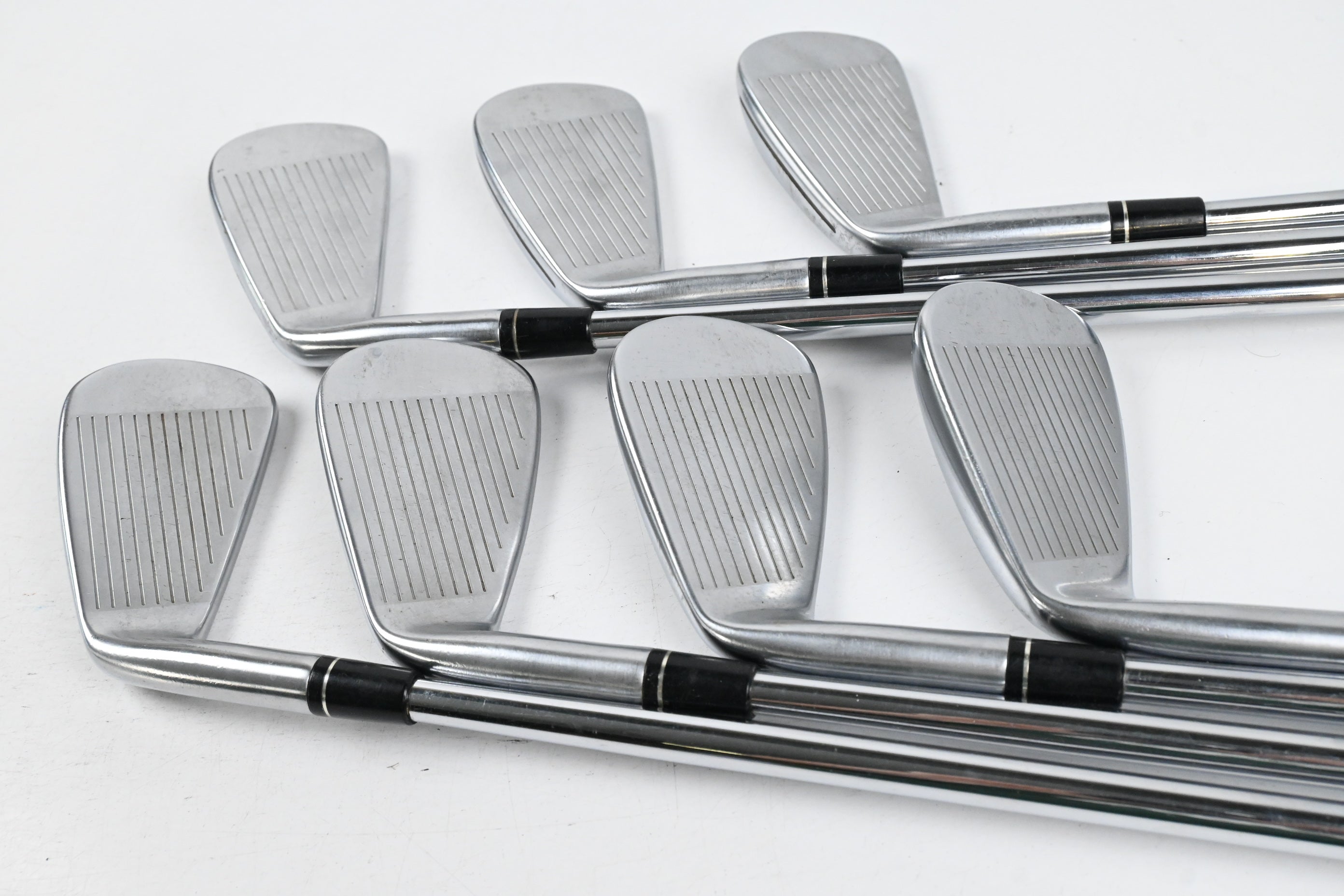Taylormade P790 2017 Irons / 4-PW / Regular Flex Dynamic Gold 105 R300 Shafts