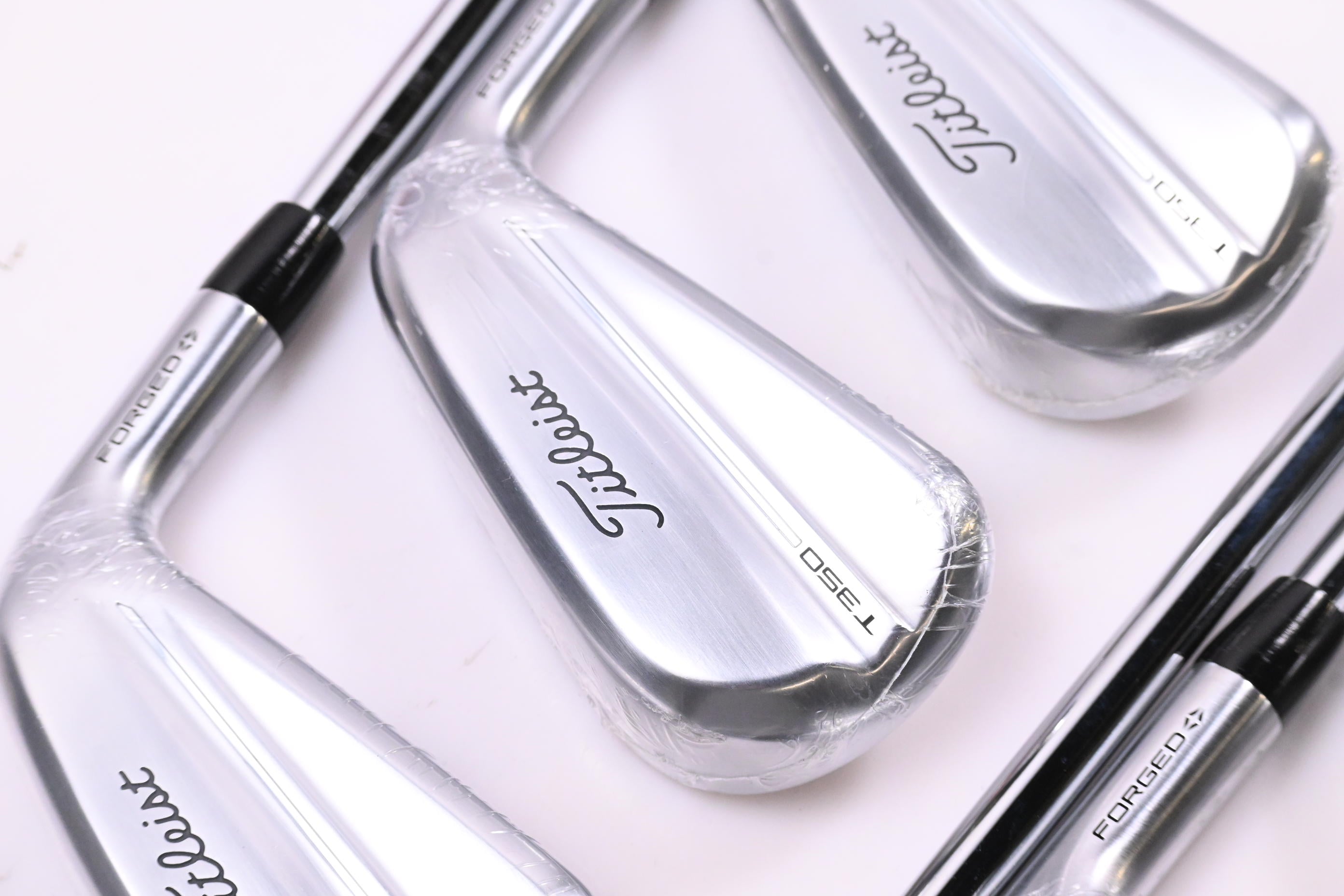Titleist T350 2025 Irons / 5-PW+GW / Regular Flex AMT Red Shafts