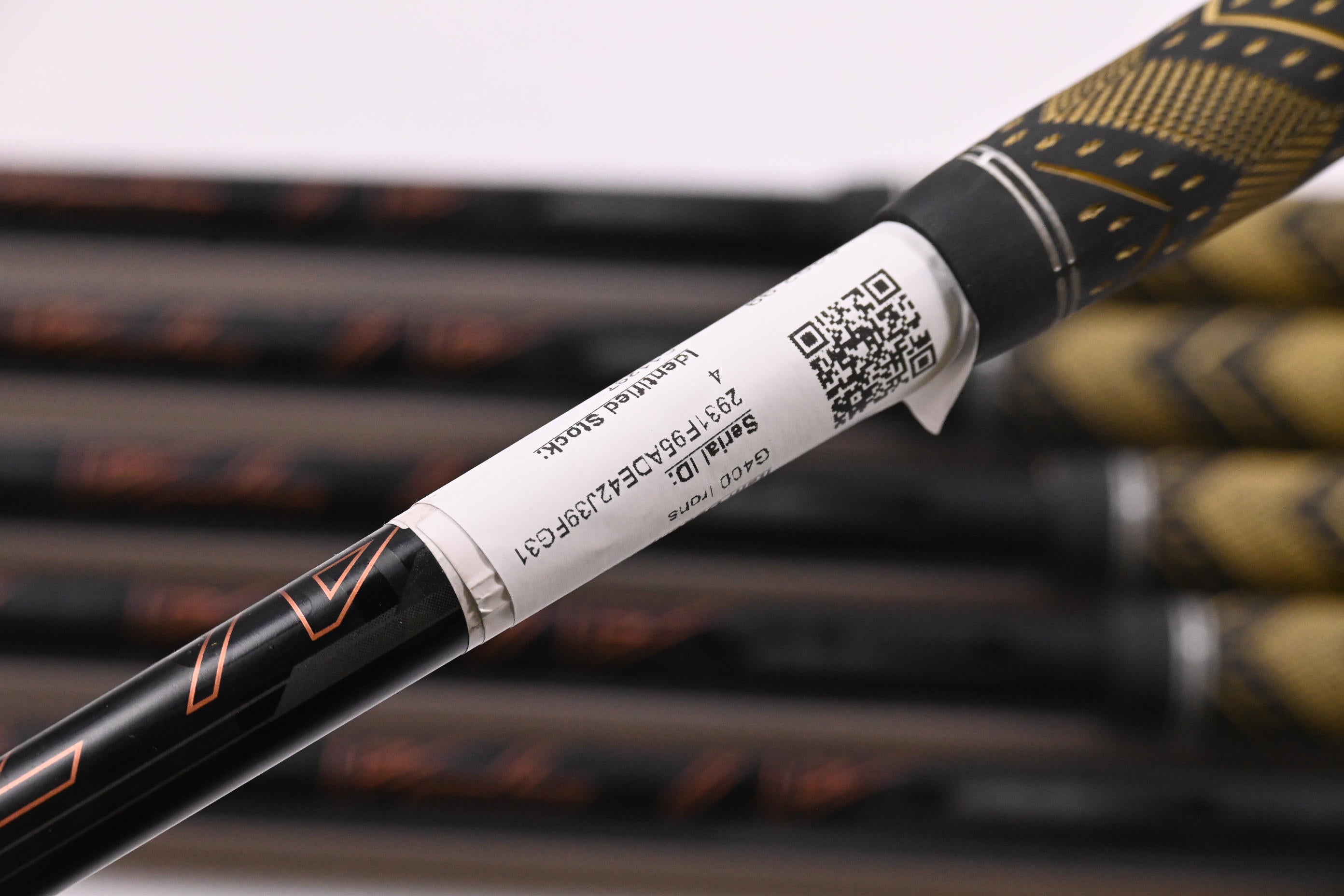 Ping G400 Irons / 5-PW / Red Dot / Senior Flex Ping Alta CB Shafts