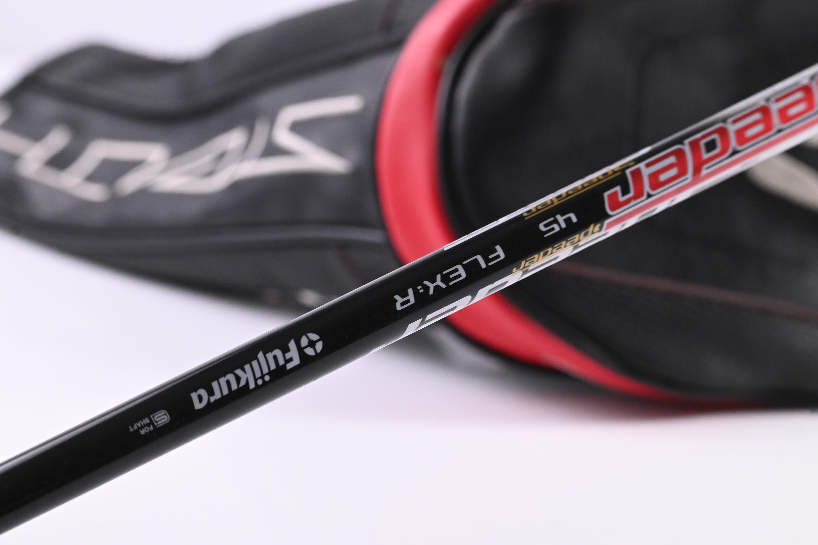 Taylormade Stealth HD Driver / 10.5 Degree / Regular Flex Fujikura Air Speeder