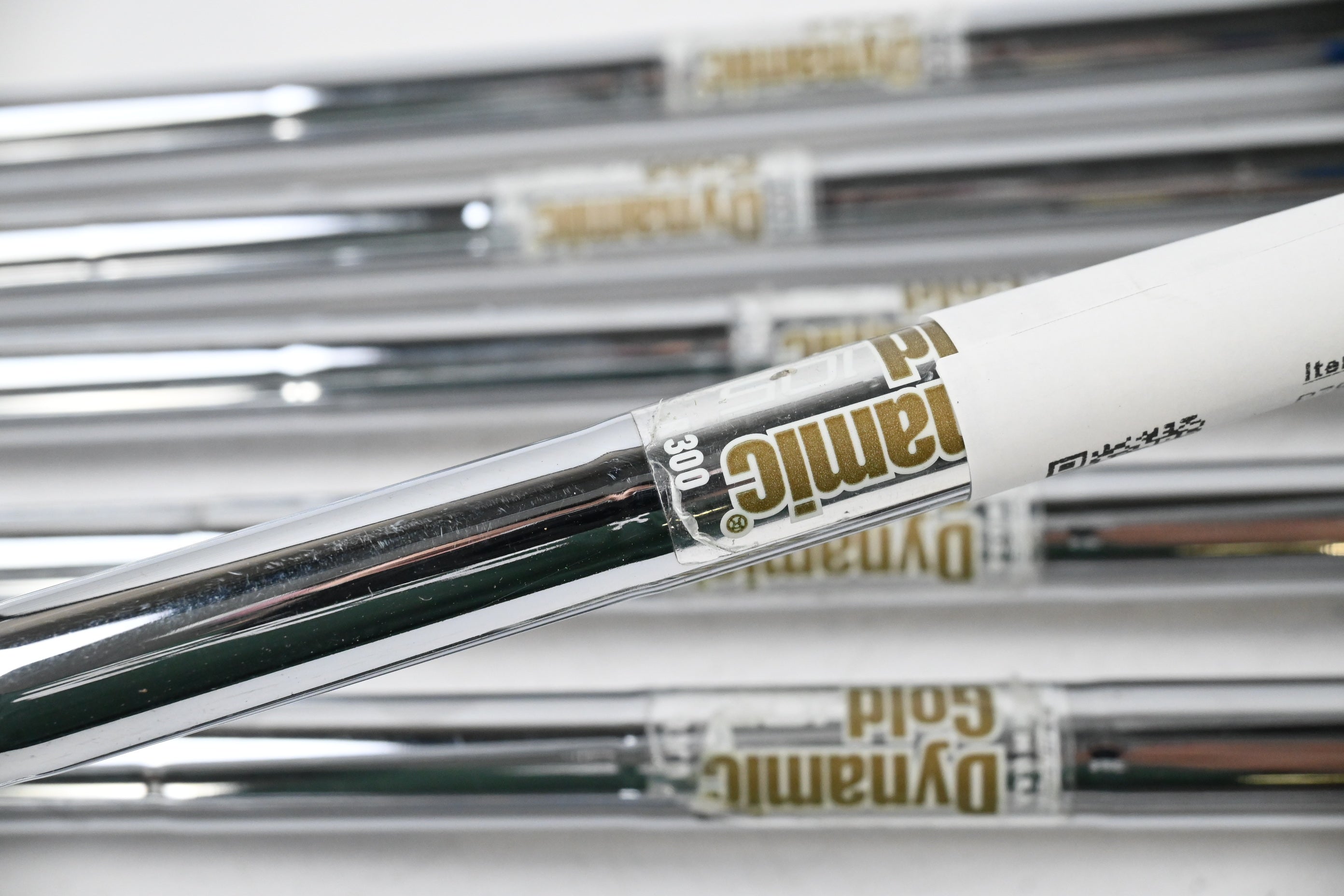 Taylormade P790 2017 Irons / 4-PW / Regular Flex Dynamic Gold 105 R300 Shafts