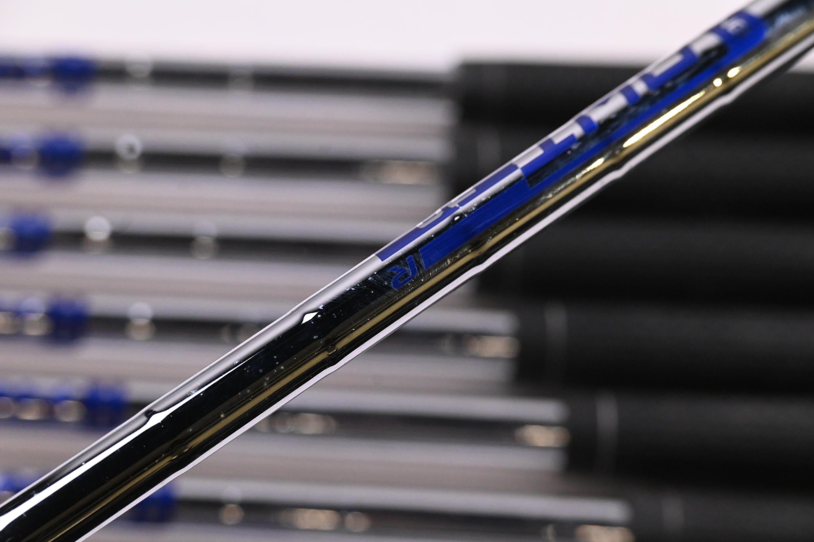 Ping G Series Irons / 5-PW+SW+LW / Silver Dot / Regular Flex Ping AWT 2.0 Shafts