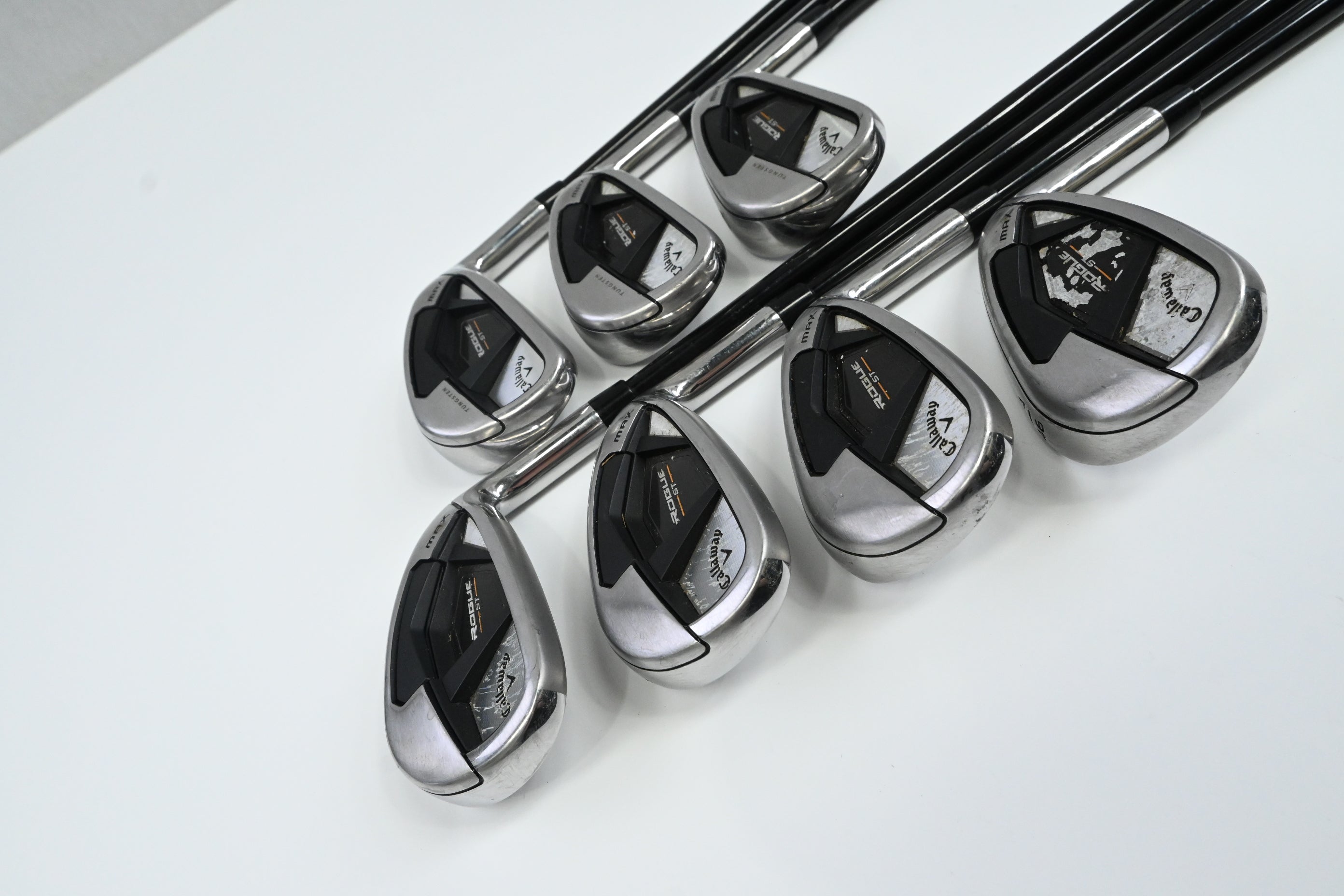 Callaway Rogue ST Max Irons / 5-PW+AW / Regular Flex Tensei AV Blue 65 Shafts