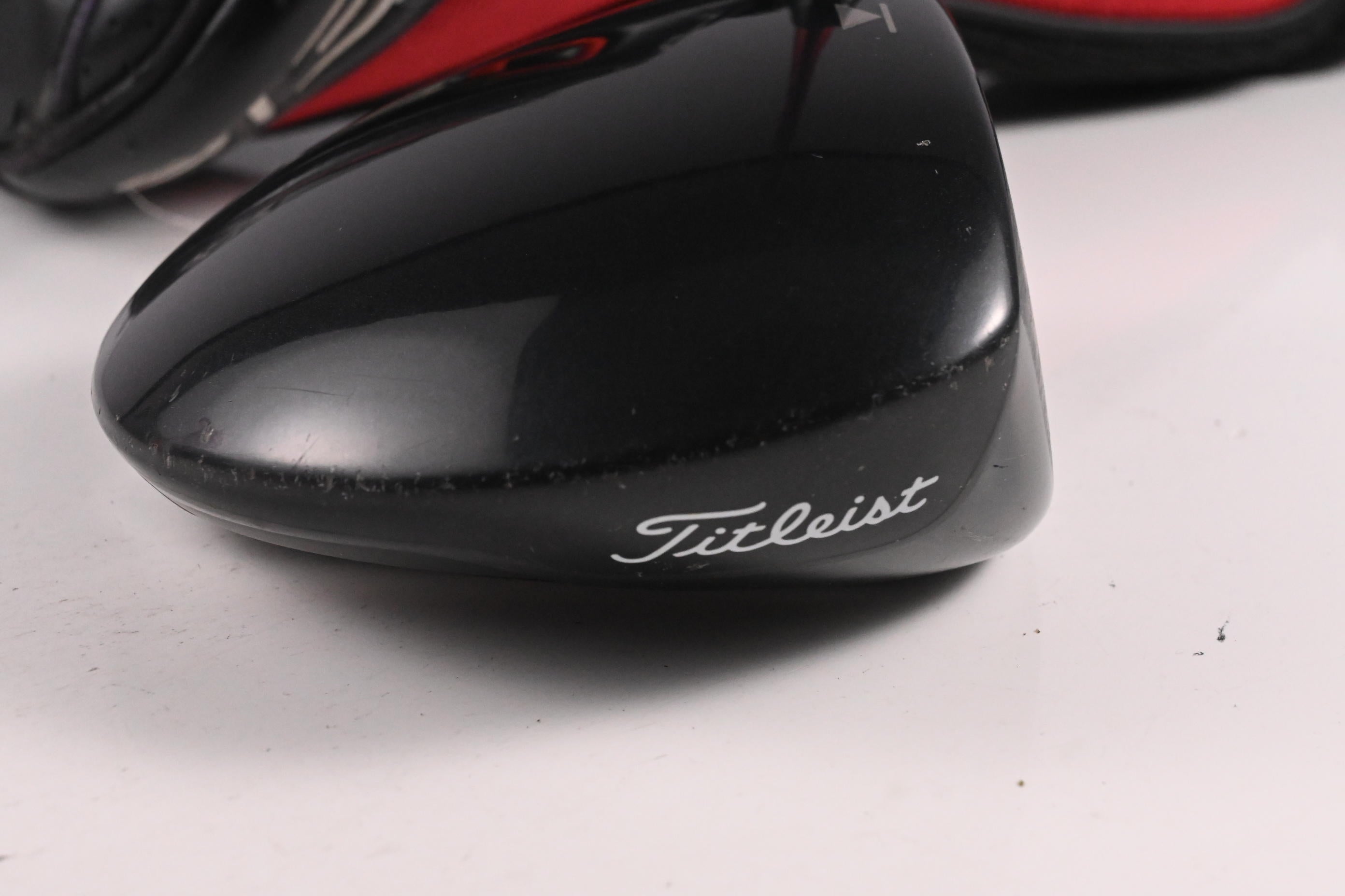 Titleist 913 D2 Driver / 9.5 Degree / Regular Flex Bassara 55 Shaft