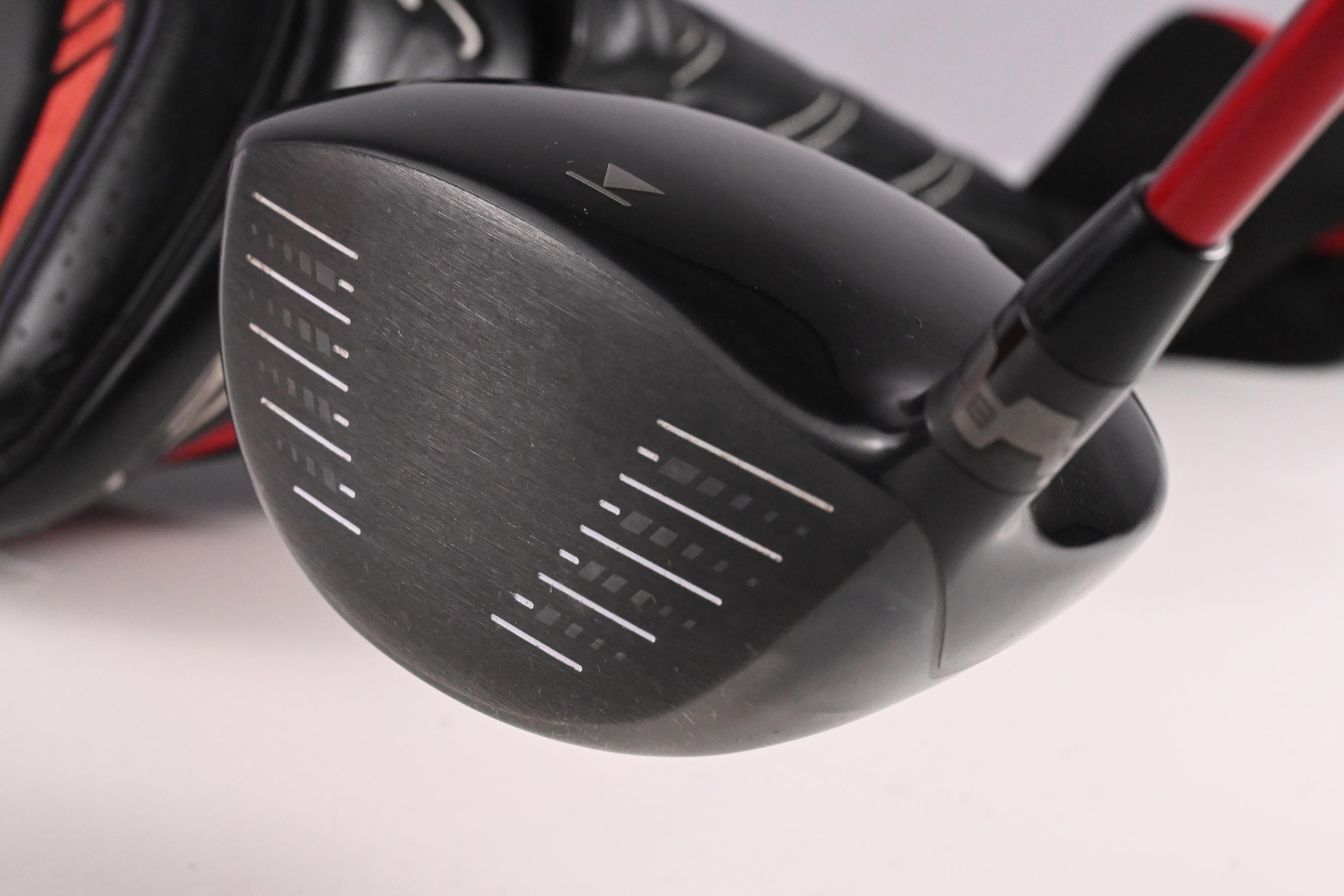 Titleist 913 D2 Driver / 9.5 Degree / Regular Flex Bassara 55 Shaft