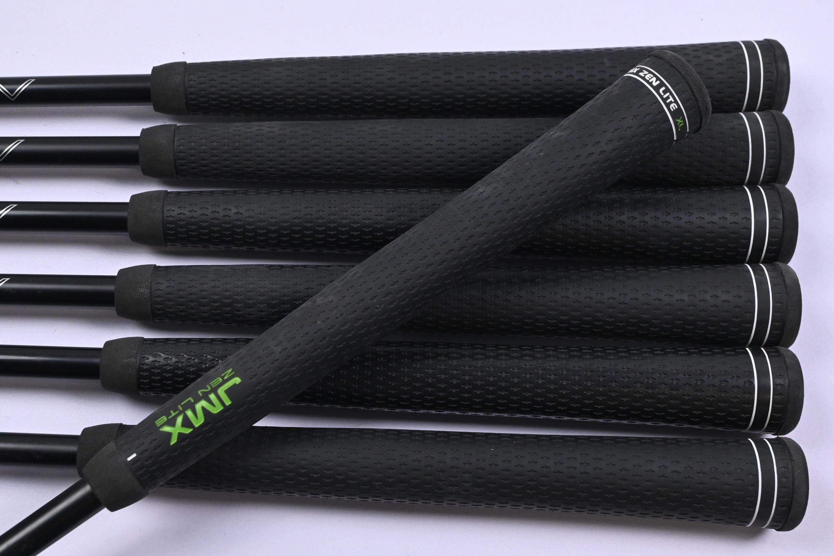 Callaway Apex Pro 24 Irons / 4-PW / Stiff Flex AXIOM Velocore 105 Shafts