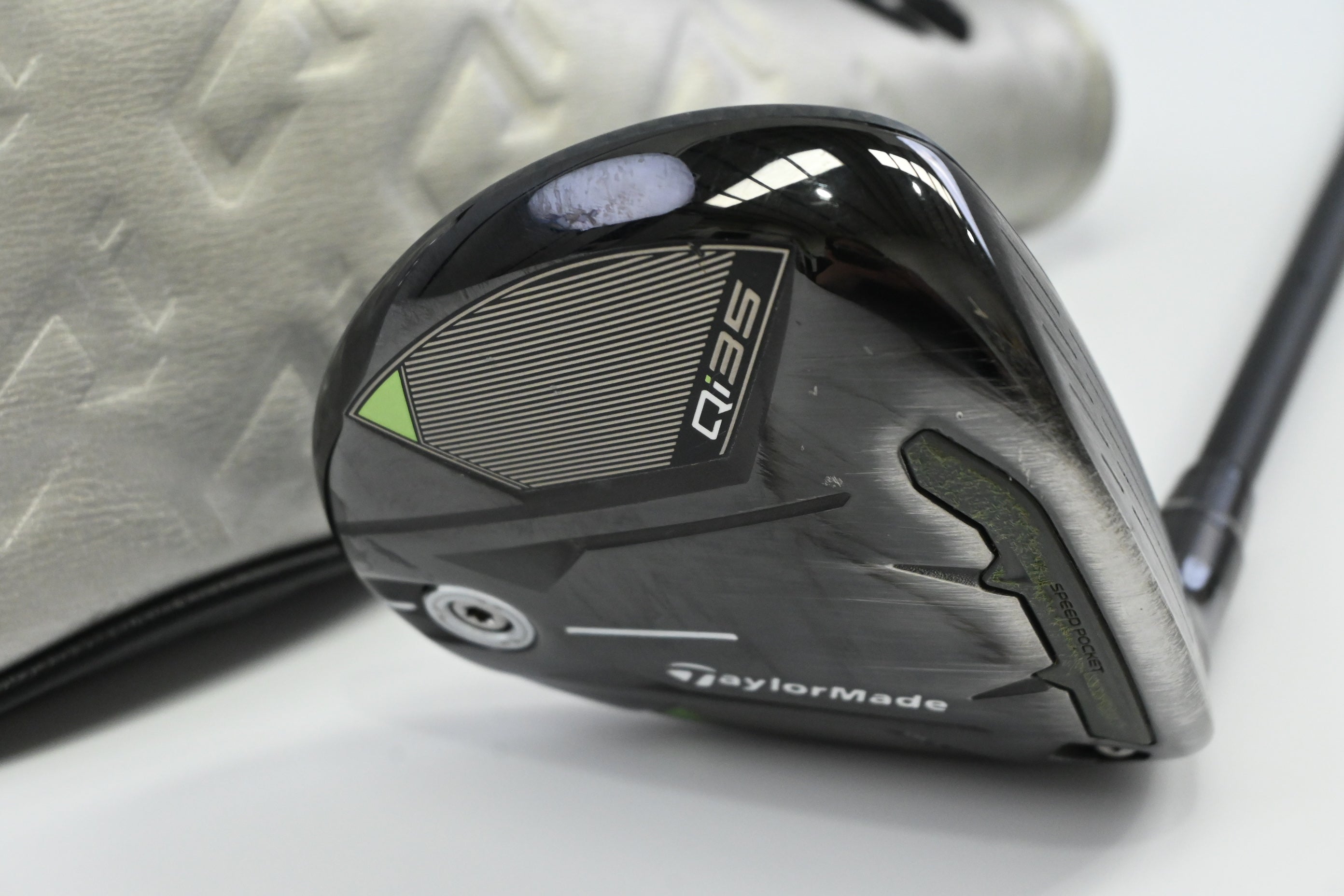 Taylormade Qi35 Max Lite #5 Wood / 18.5 Degree / Senior Flex Vanquish 4 Shaft