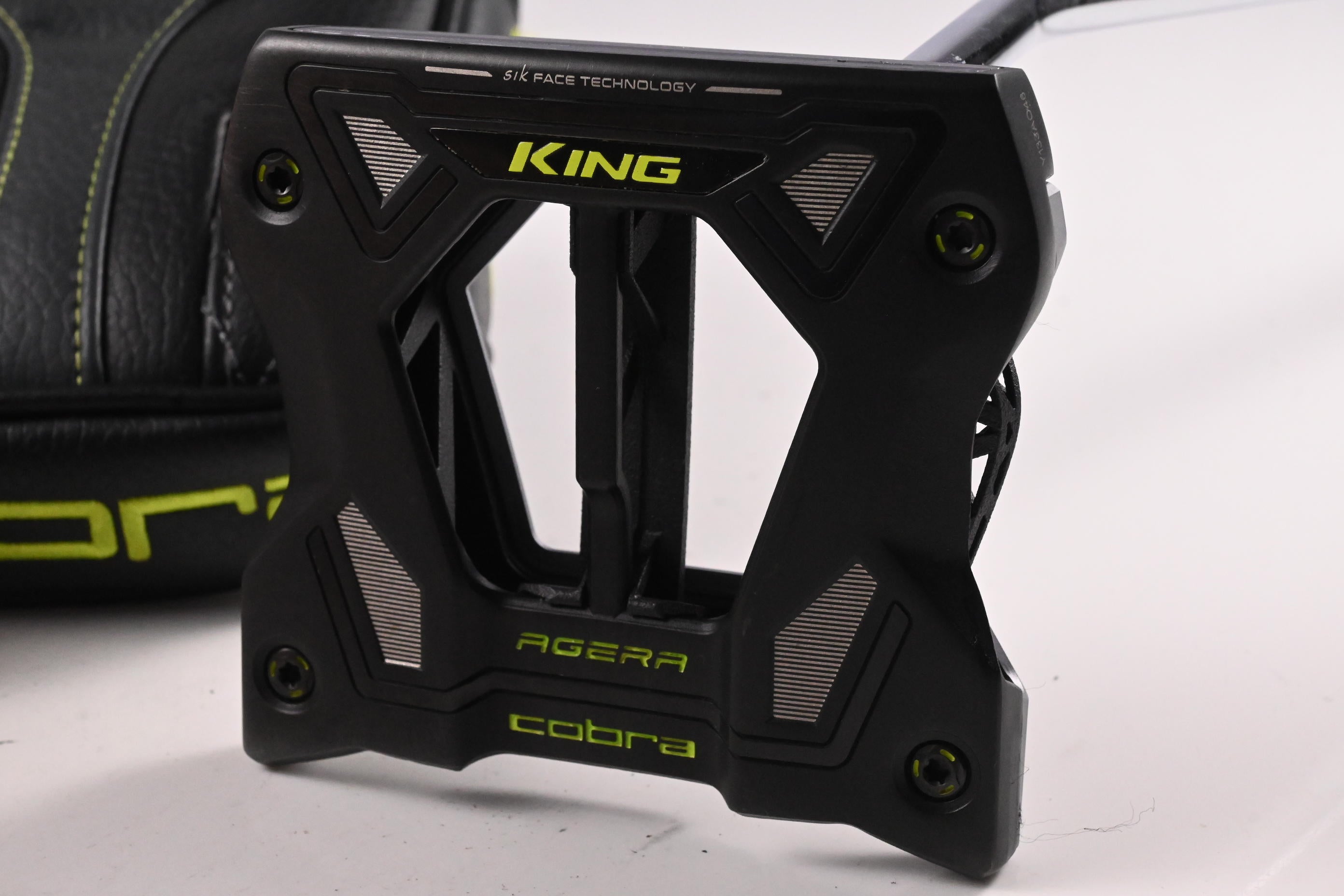 Cobra King 3D Agera Putter / 34 Inch