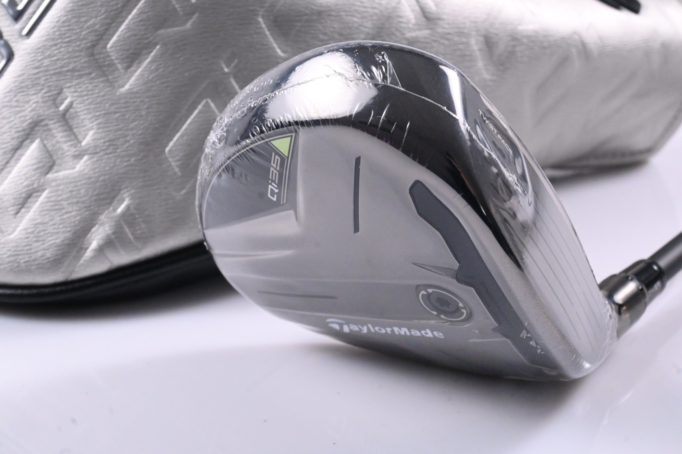 Taylormade Qi35 #3 Wood / 15 Degree / Regular Flex Fujikura Ventus Blue 5 Shaft