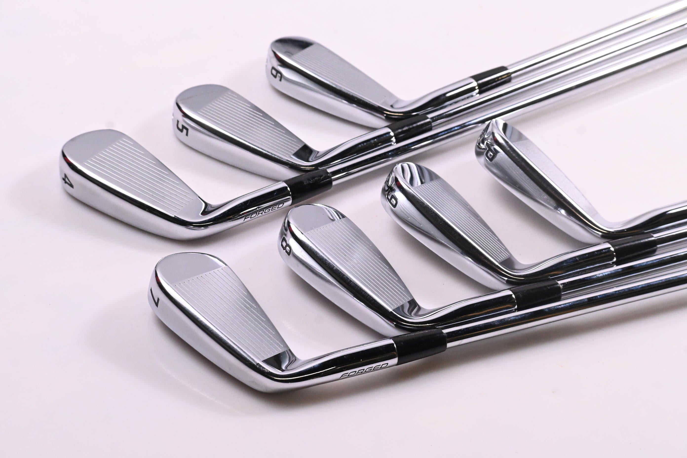 Kirkland Signature Irons / 4-PW / Regular Flex True Temper Elevate Shafts