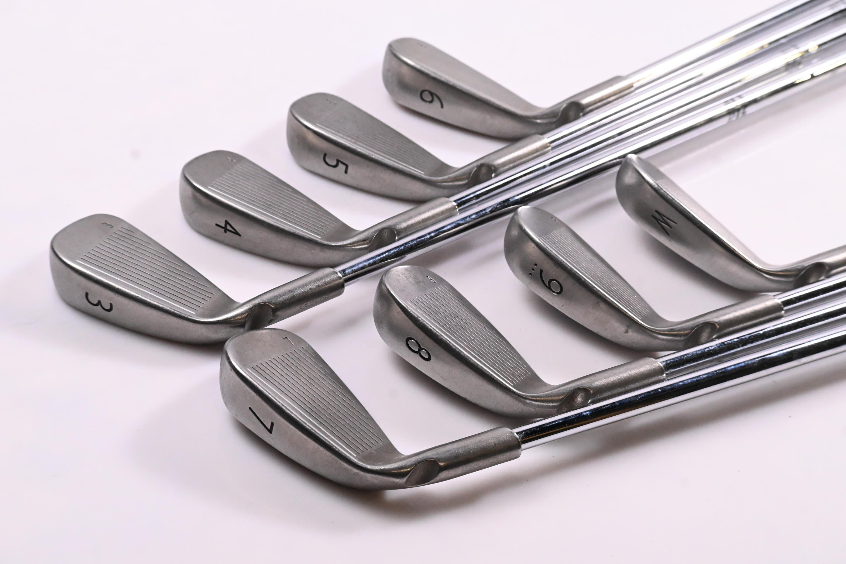 Ping i5 Irons / 3-PW / Black Dot / Regular Flex Ping AWT Shafts