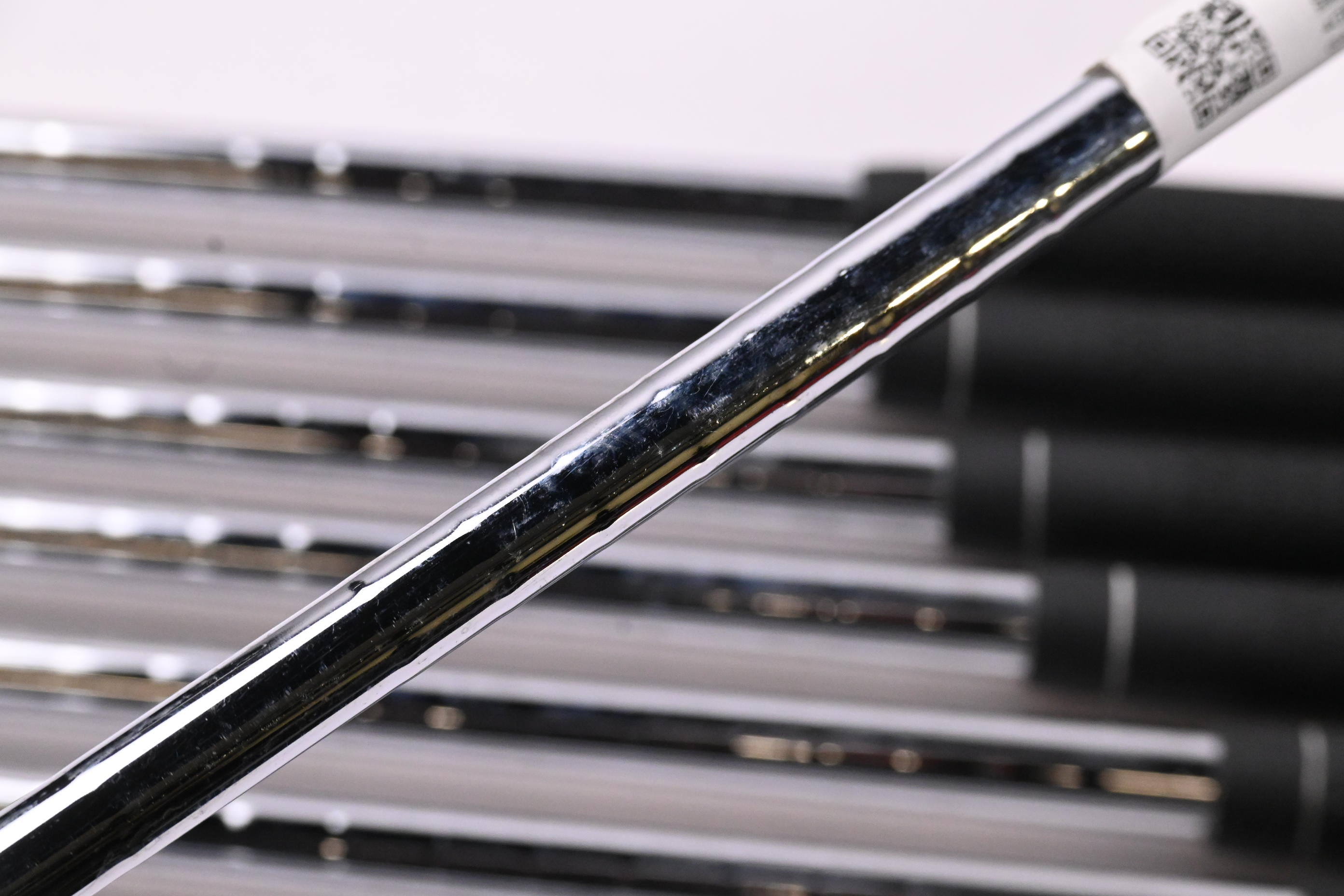 Ping i5 Irons / 3-PW / Black Dot / Regular Flex Ping AWT Shafts