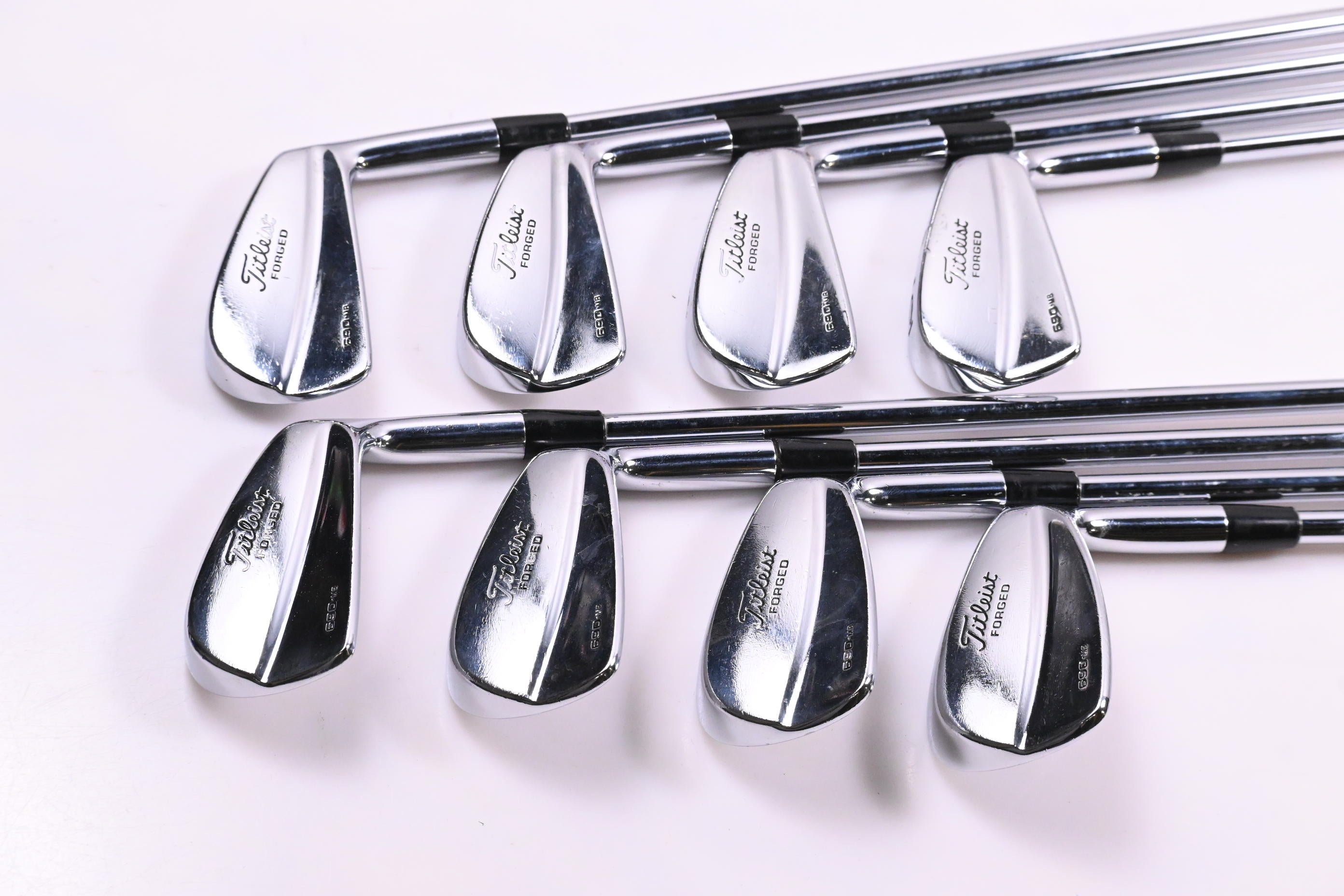 Titleist 690MB Irons / 3-PW / Regular Flex Dynamic Gold R300 Shafts