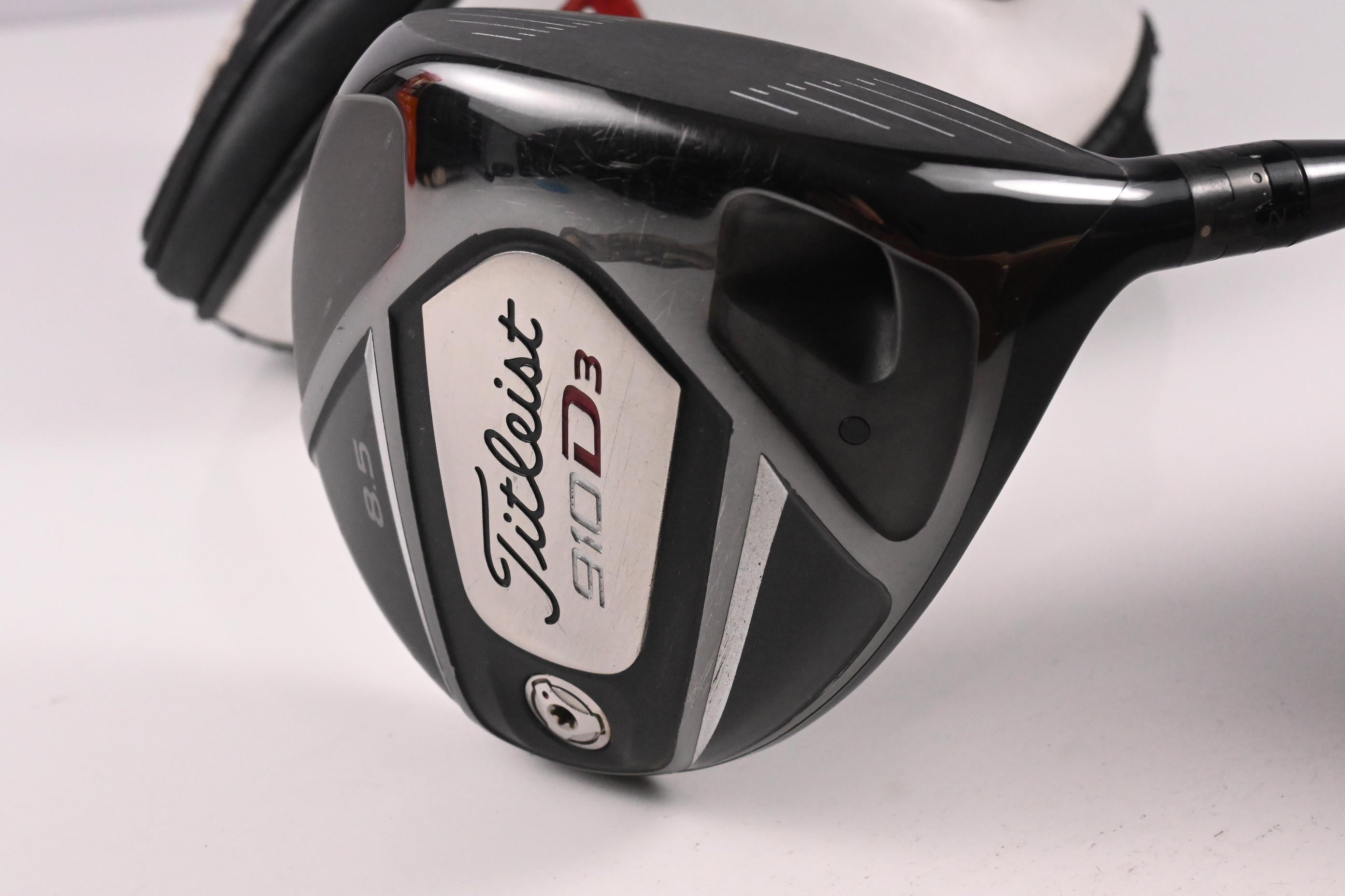 Titleist 910 D3 Driver / 8.5 Degree / Regular Flex Diamana 'ilima 61 Shaft