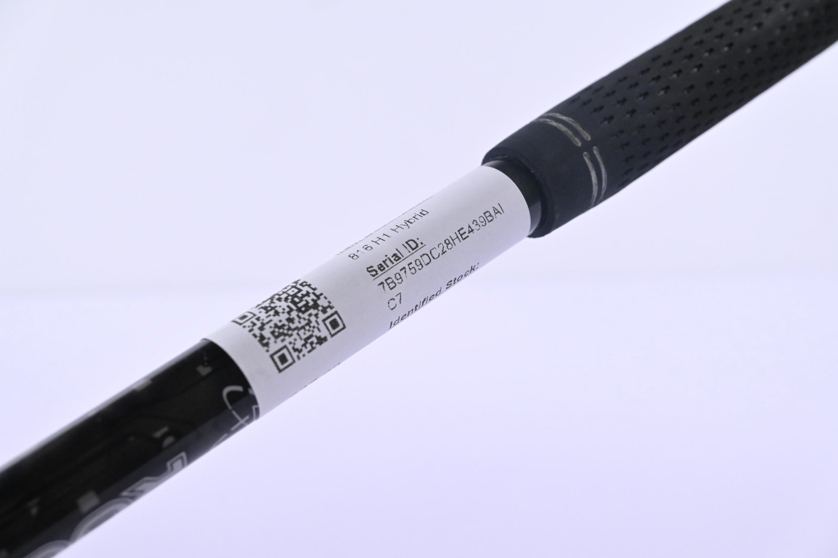 Titleist 816 H1 #3 Hybrid / 19 Degree / Stiff Flex Aldila Rogue Black 95 Shaft