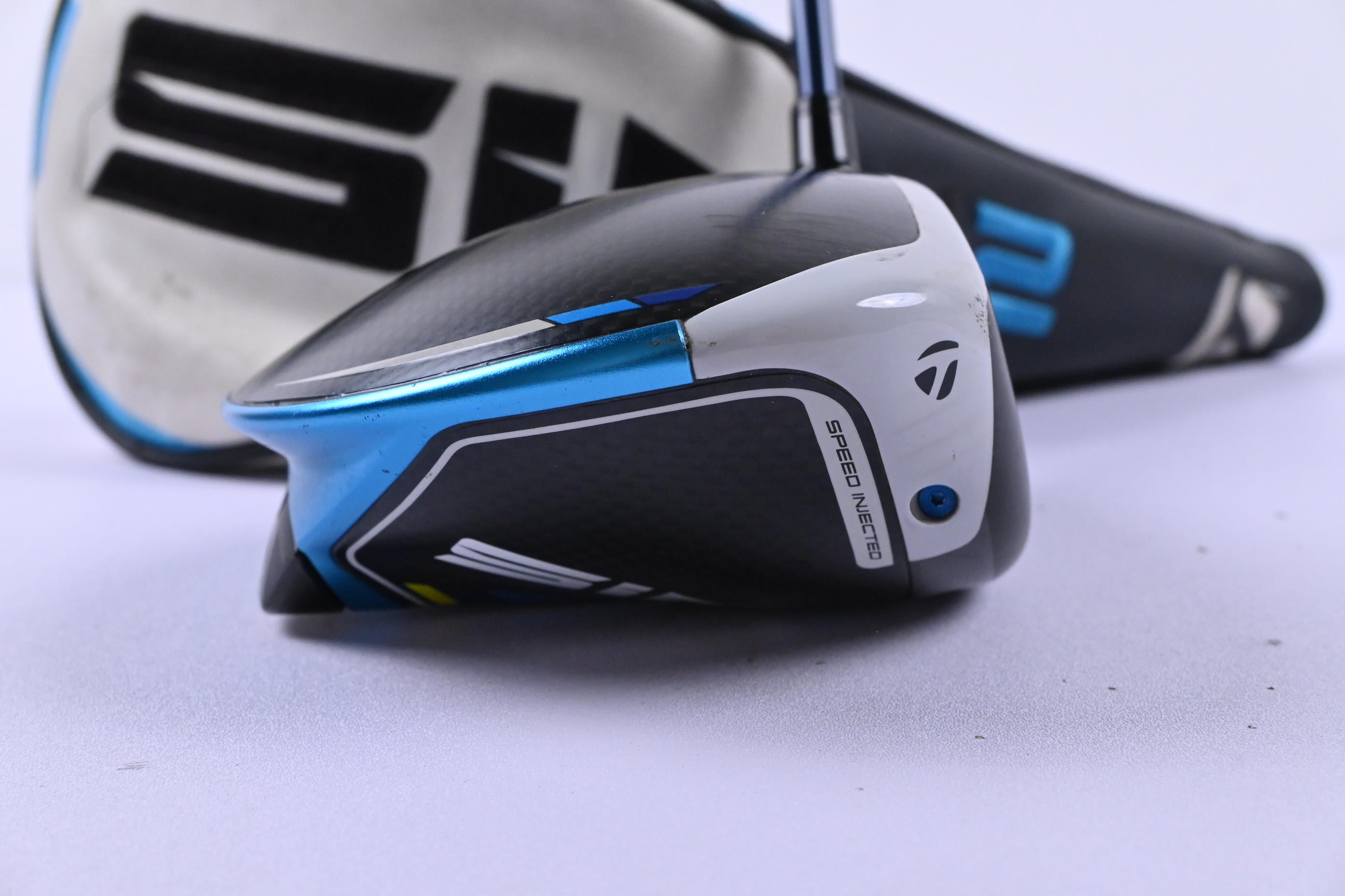 Taylormade SIM2 Max Driver / 10.5 Degree / Stiff Flex Ventus Blue 5 Shaft