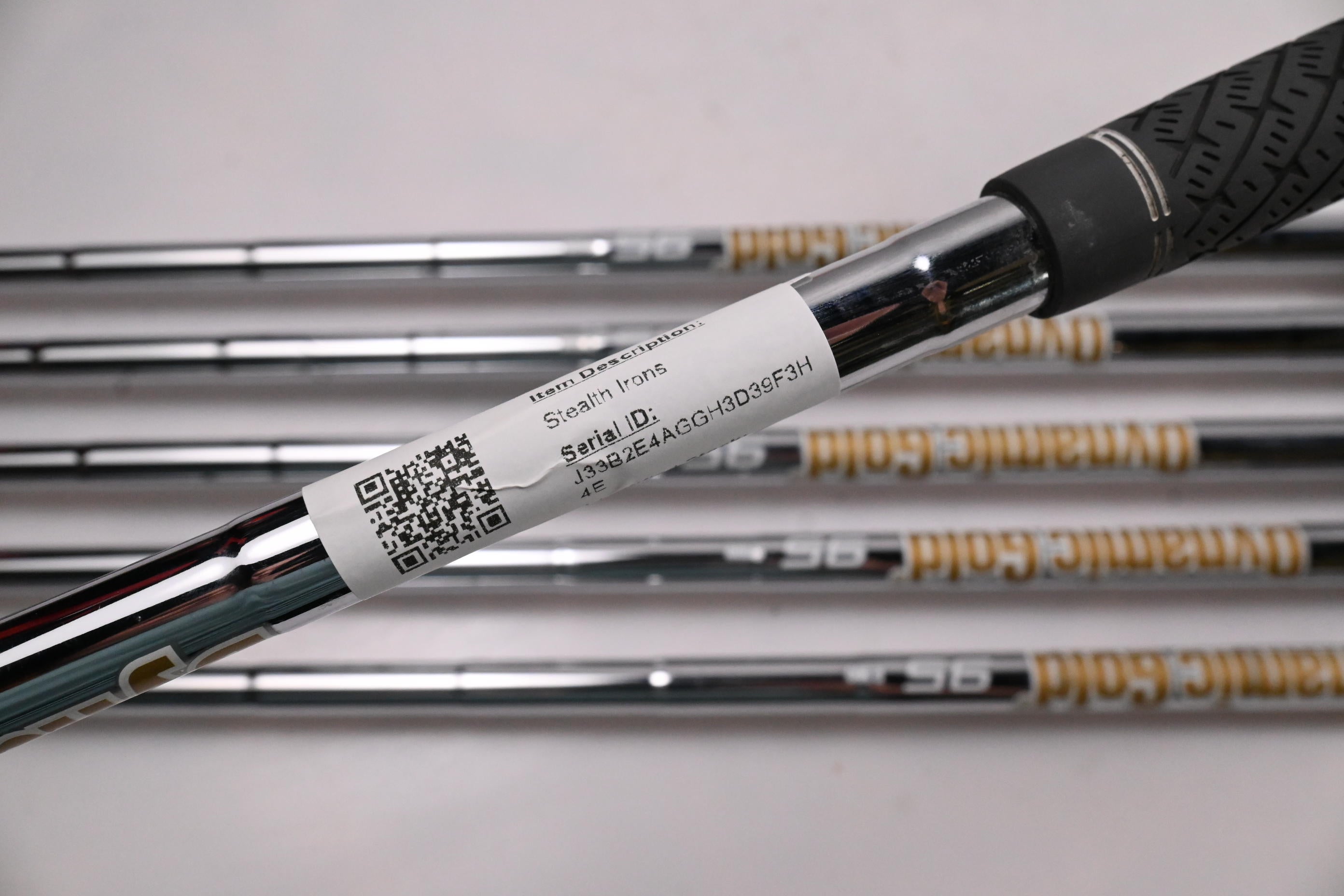 Taylormade Stealth Irons / 5-PW / Regular Flex Dynamic Gold 95 R300 Shafts