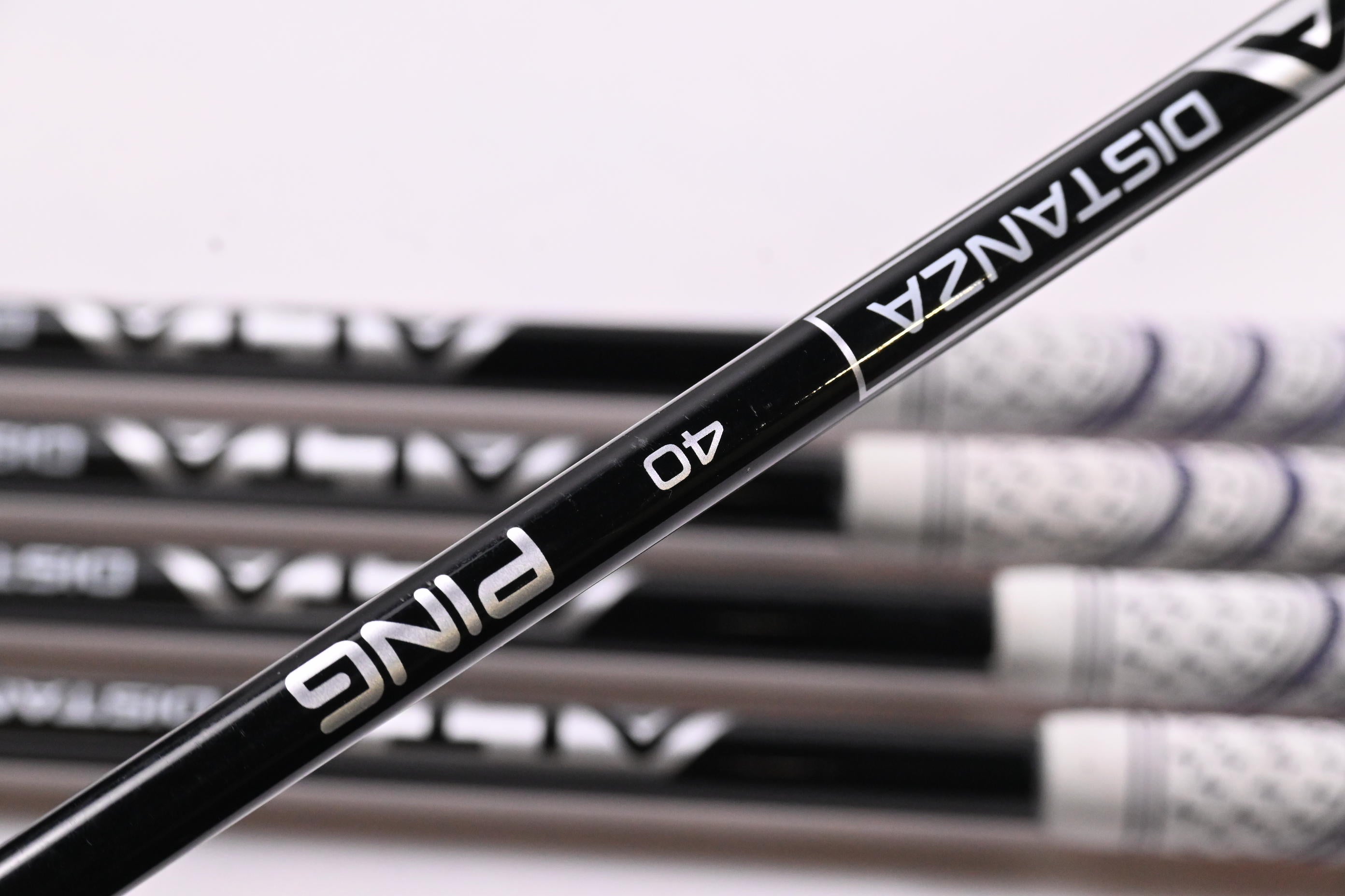 Ping G710 Irons / 6-PW / Blue Dot / Senior Flex Ping Alta Distanza 40 Shafts