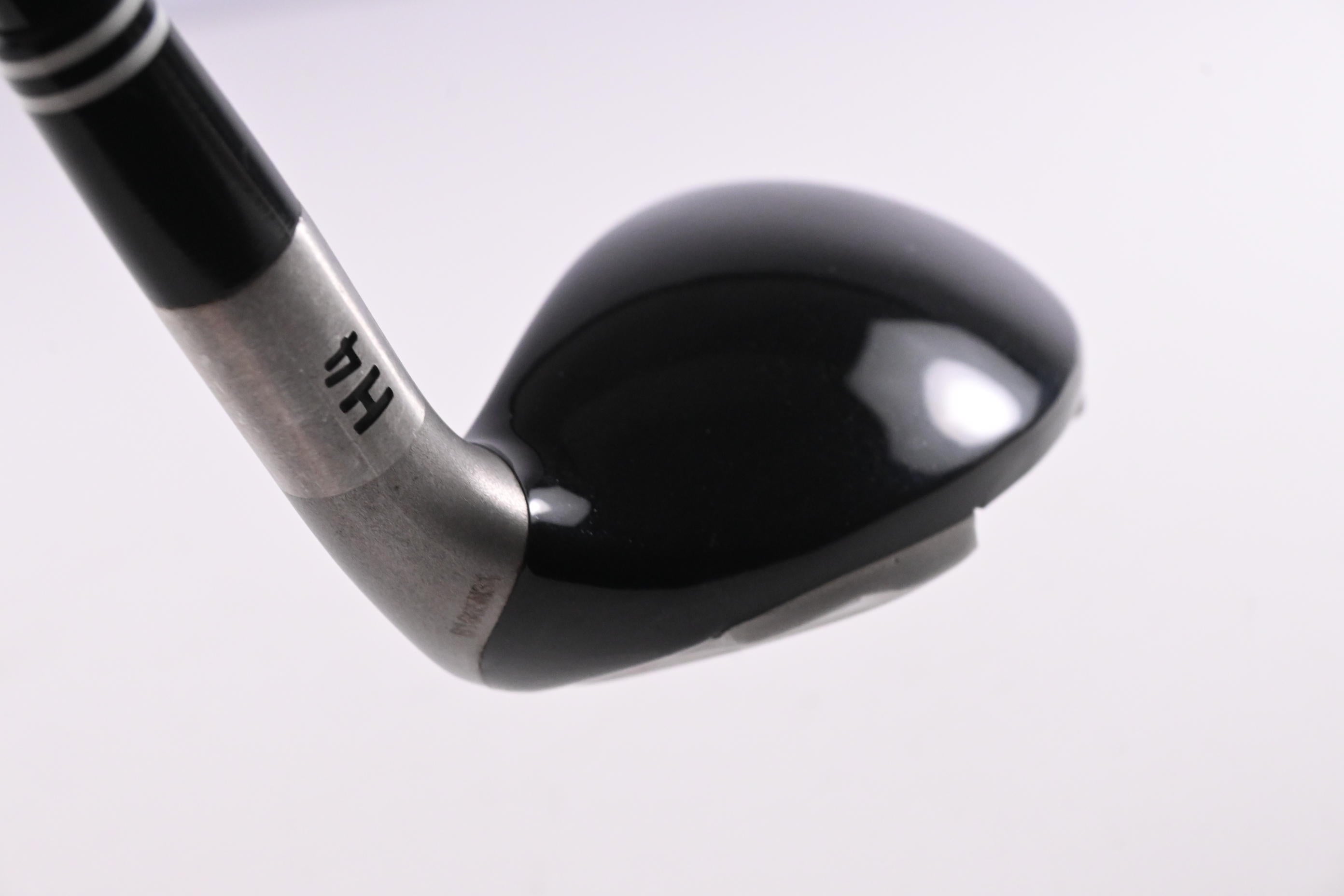 Cleveland Classic #4 Hybrid / 23 Degree / Regular Flex Matrix OZIK Xcon-6 Shaft
