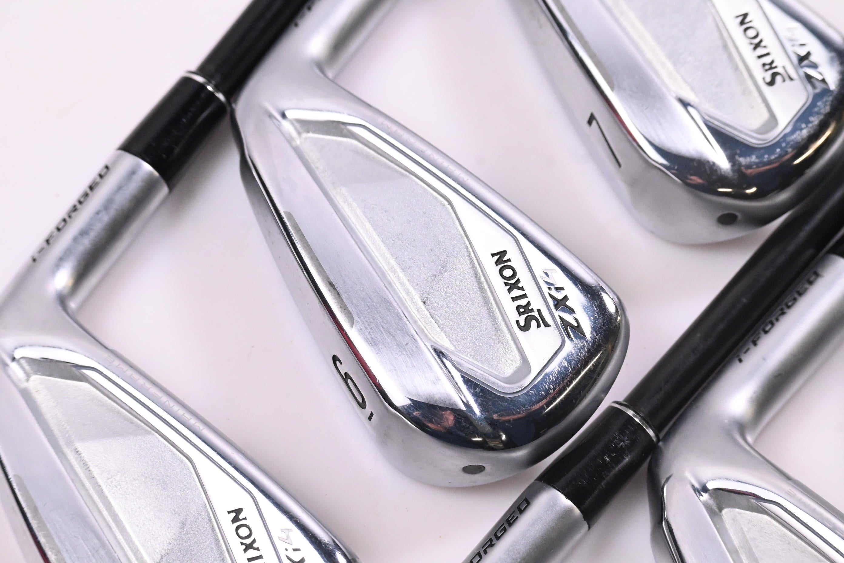 Srixon ZXi4 Irons / 5-PW / Regular Flex UST Mamiya Helium Nanocore 60 Shafts