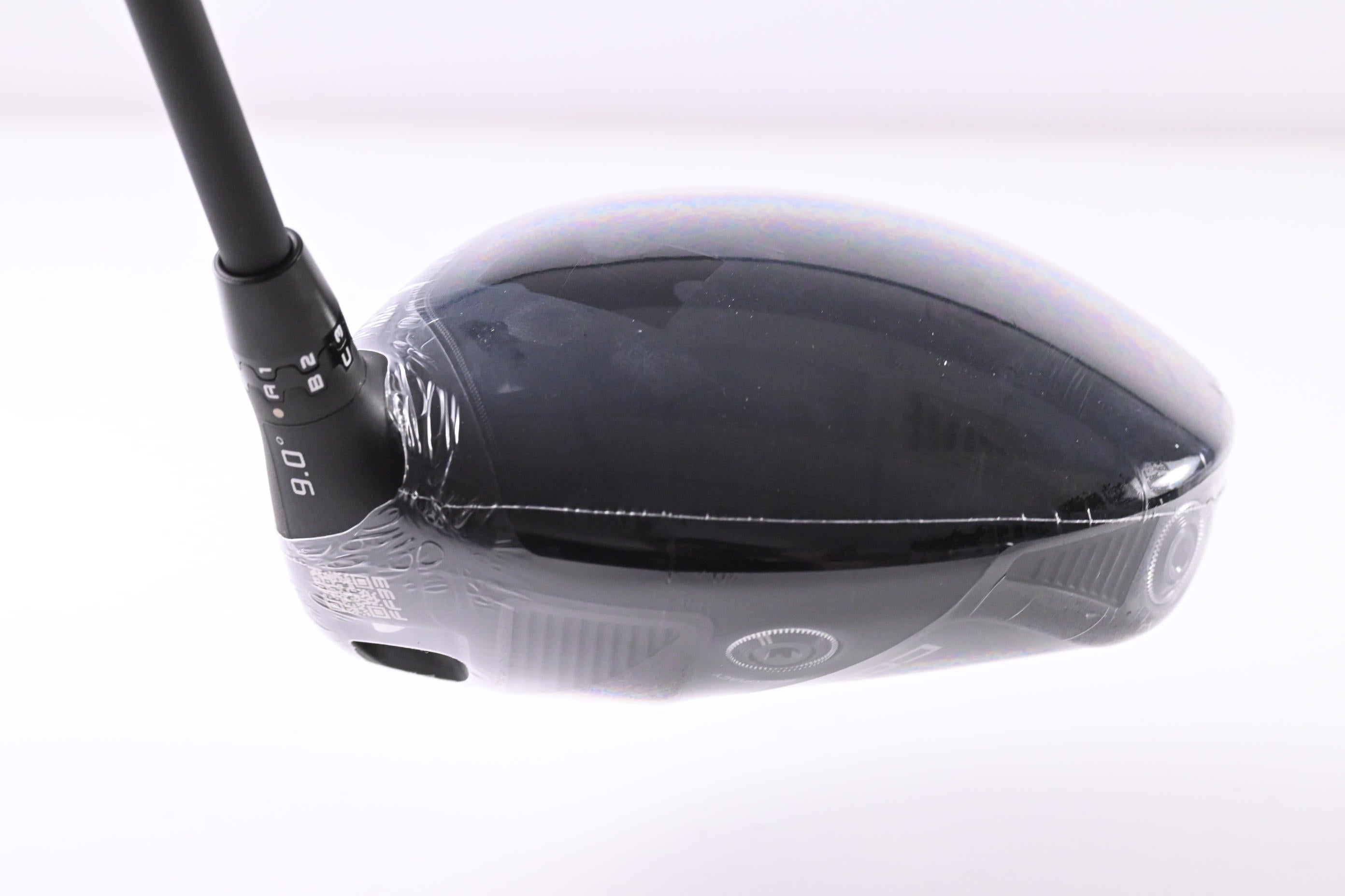 Cobra OPTM LS Driver / 9 Degree / X-Flex Kai'li Dark Waves White 60 Shaft