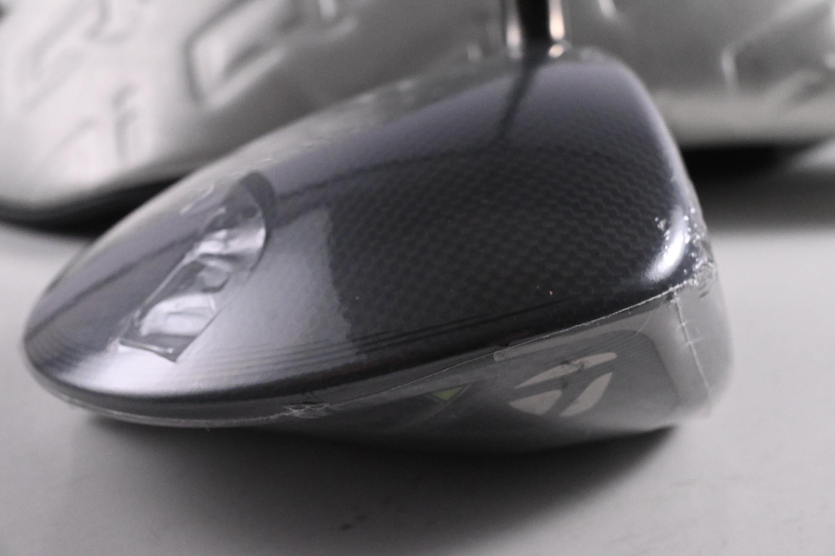 Taylormade Qi35 Driver / 12 Degree / Regular Flex Fujikura Air Speeder 50 Shaft