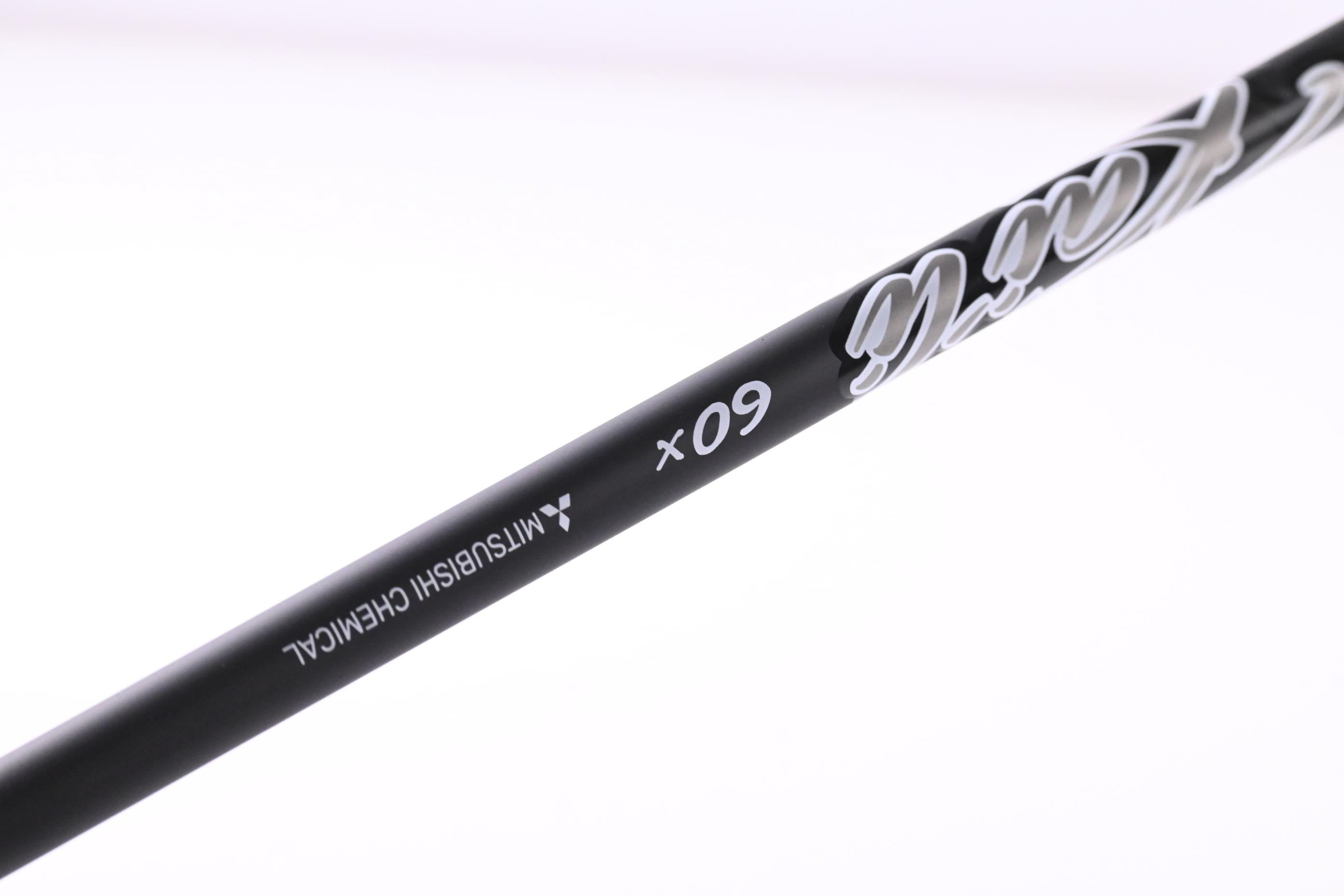 Cobra OPTM LS Driver / 9 Degree / X-Flex Kai'li Dark Waves White 60 Shaft