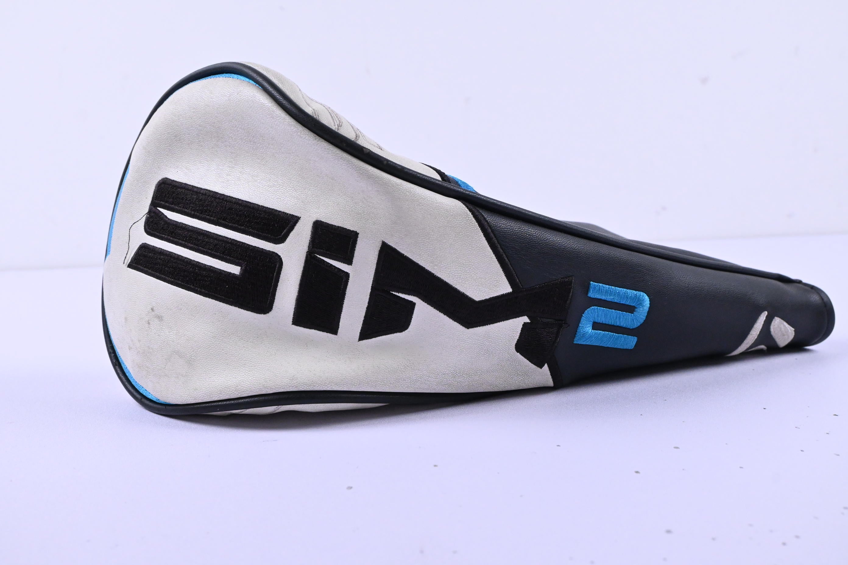 Taylormade SIM2 Max Driver / 10.5 Degree / Stiff Flex Ventus Blue 5 Shaft