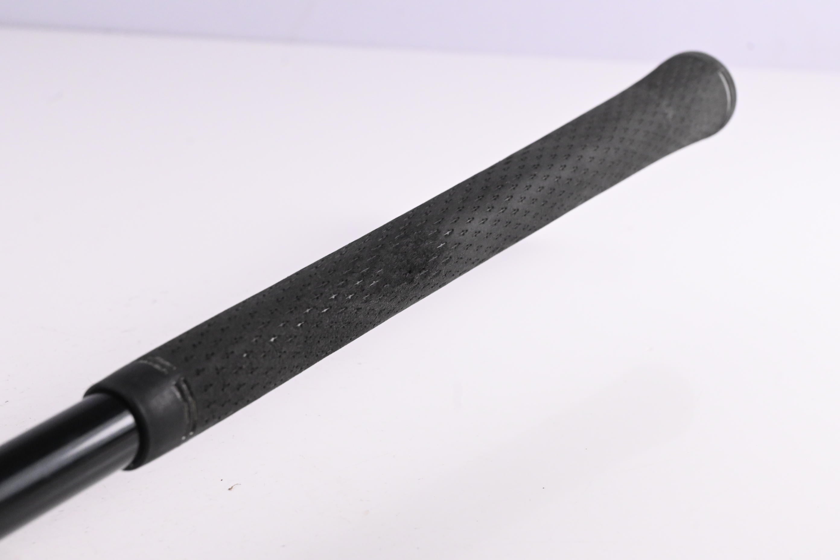 Cleveland Classic #4 Hybrid / 23 Degree / Regular Flex Matrix OZIK Xcon-6 Shaft