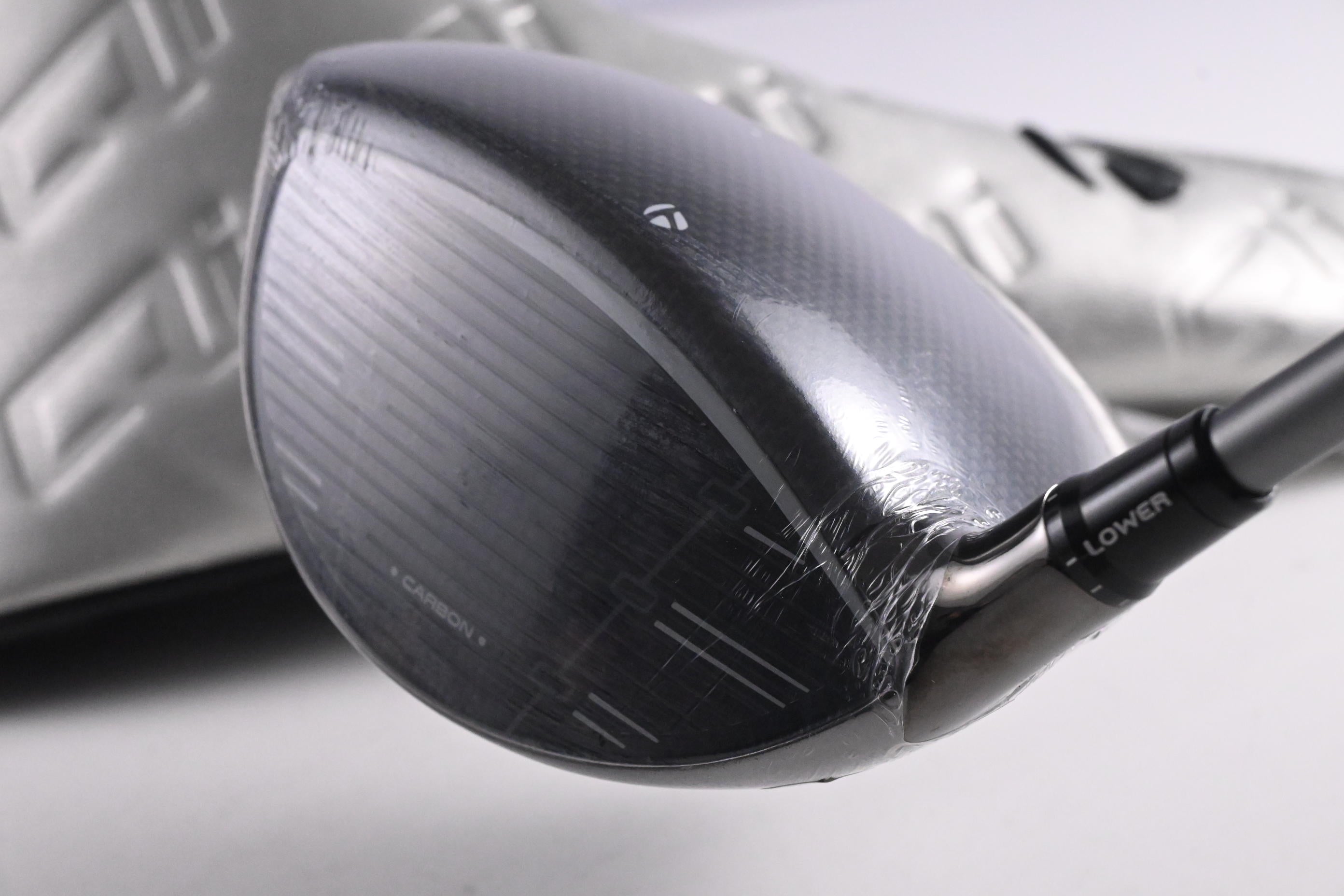Taylormade Qi35 Driver / 12 Degree / Regular Flex Fujikura Air Speeder 50 Shaft