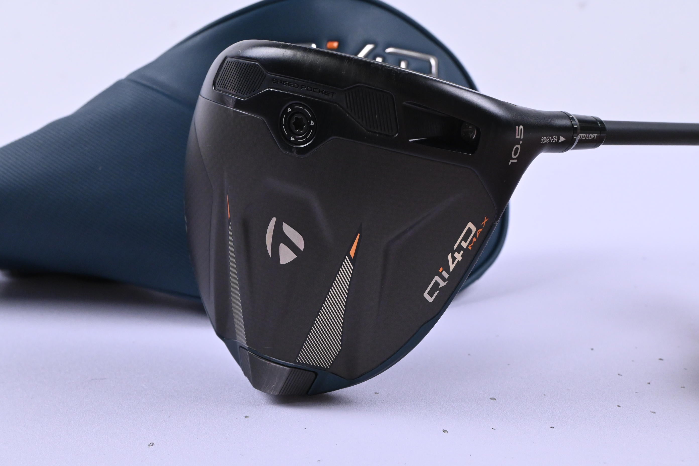 Taylormade Qi4D Max Driver / 10.5 Degree / Stiff Flex REAX Blue 50 Shaft