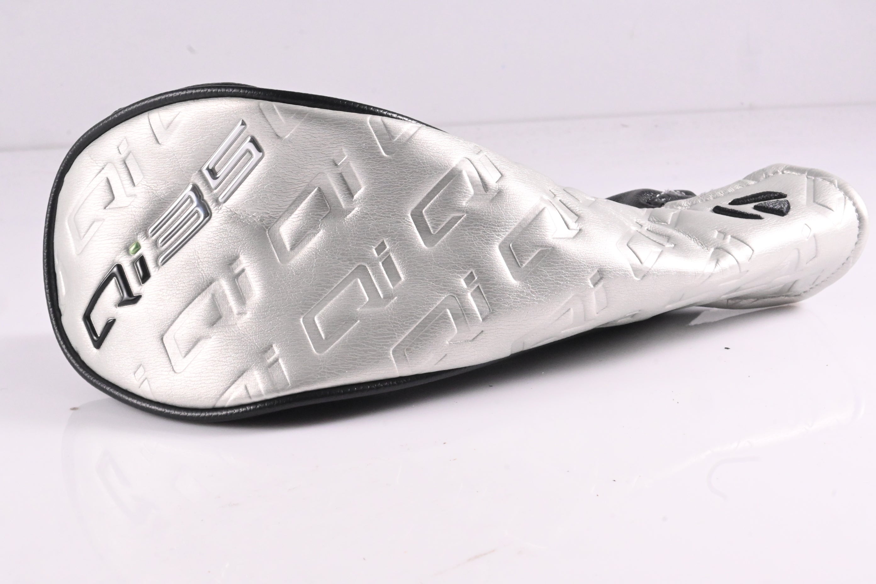 Taylormade Qi35 #5 Wood / 18 Degree / Regular Flex Fujikura Ventus Blue 5 Shaft