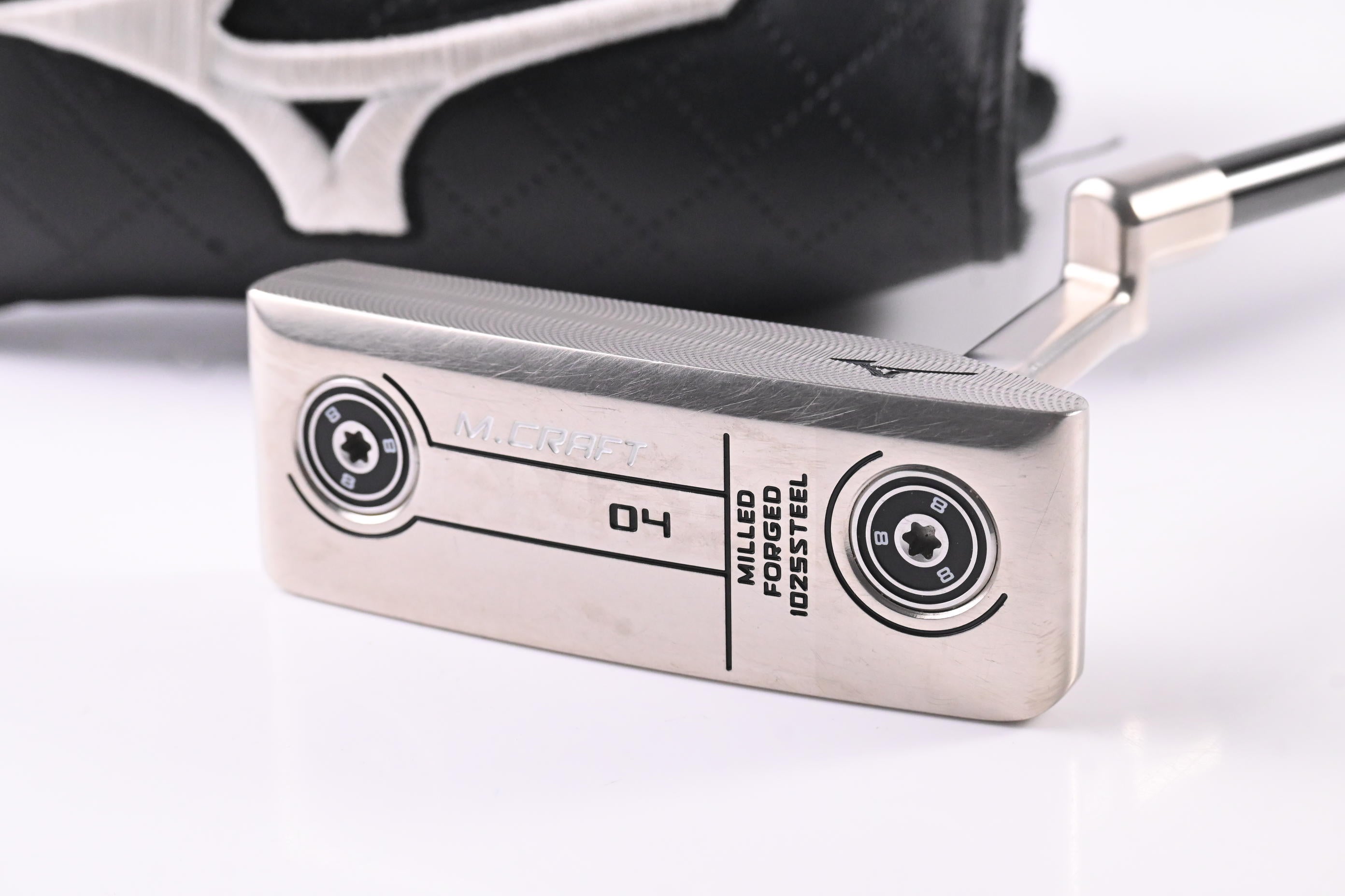 Mizuno M-Craft White Satin Putter / 33.5 Inch