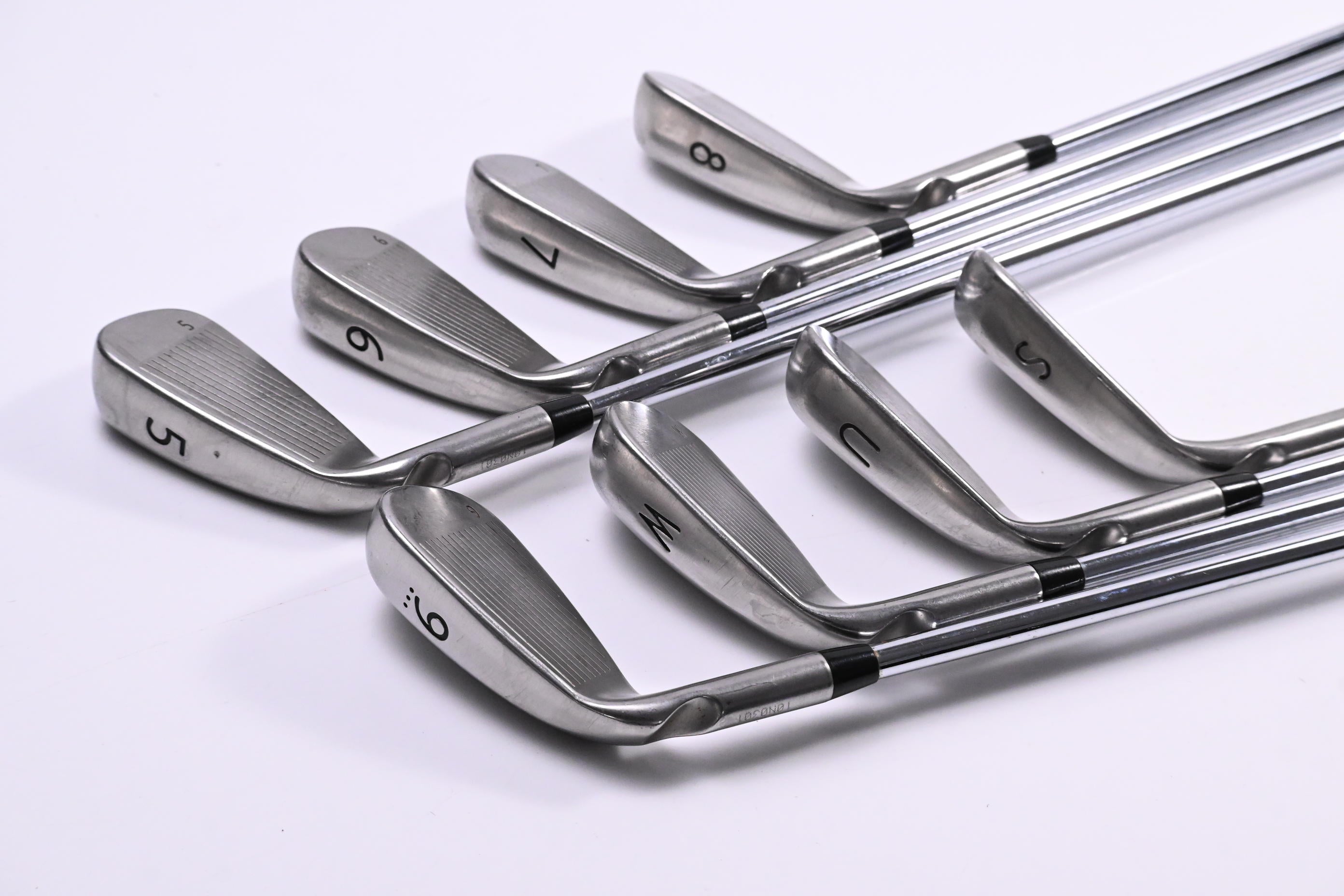 Ping G Series Irons / 5-PW+UW+SW / Black Dot / Regular Flex Ping AWT 2.0 Shafts