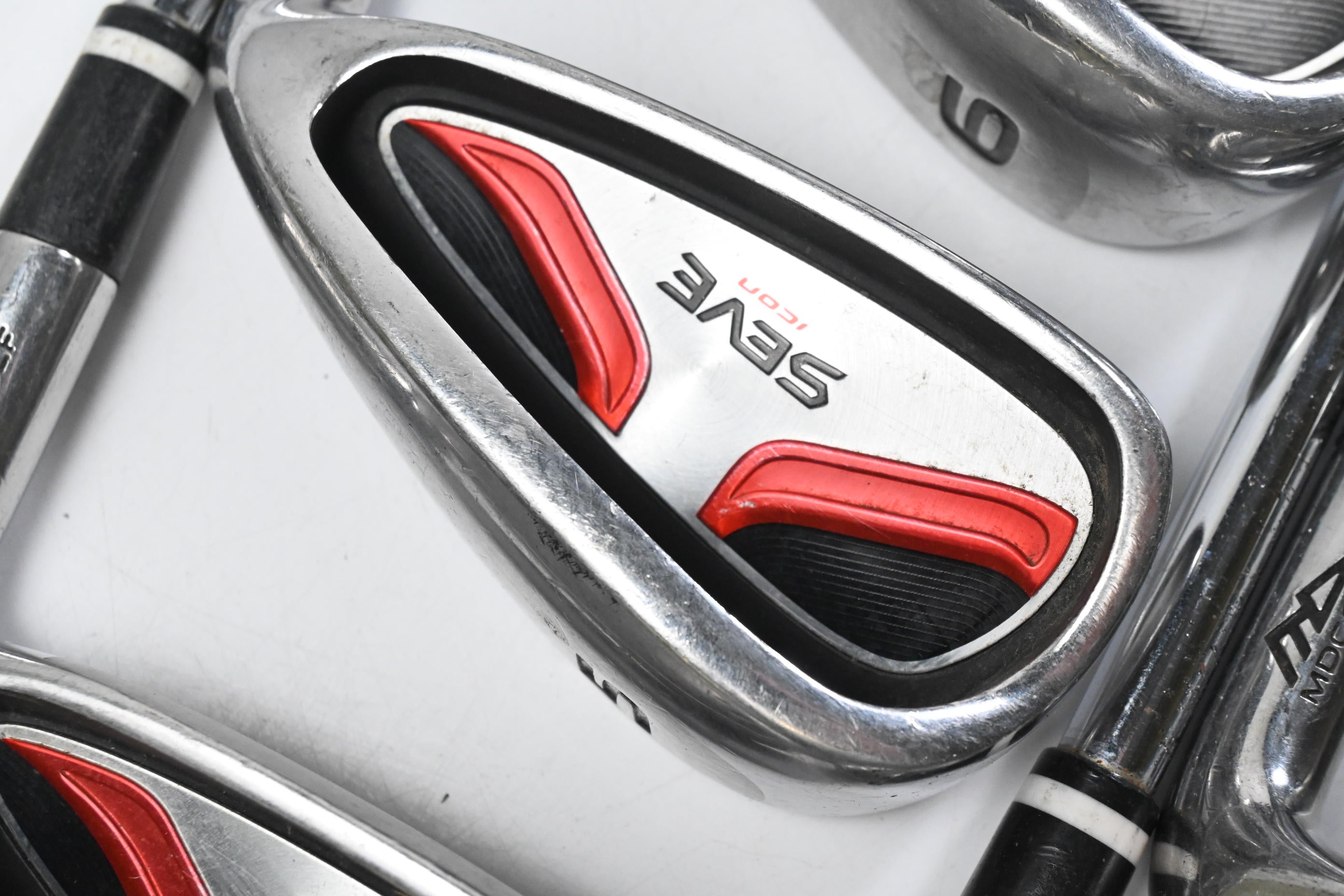 MD Golf Seve Icon Irons / 4-PW+SW / Regular Flex True Temper Release+ Shafts