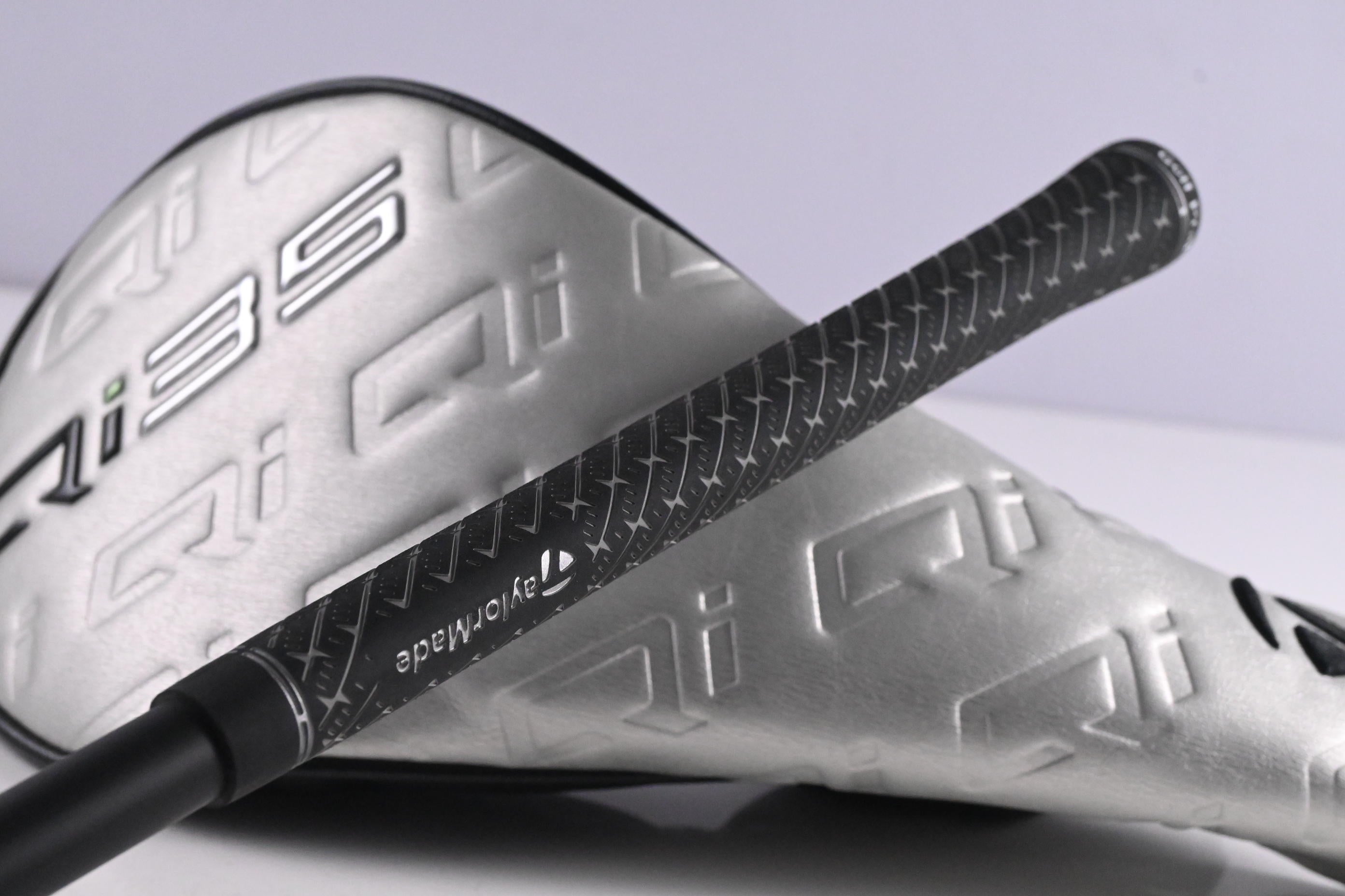Taylormade Qi35 Driver / 12 Degree / Regular Flex Fujikura Air Speeder 50 Shaft