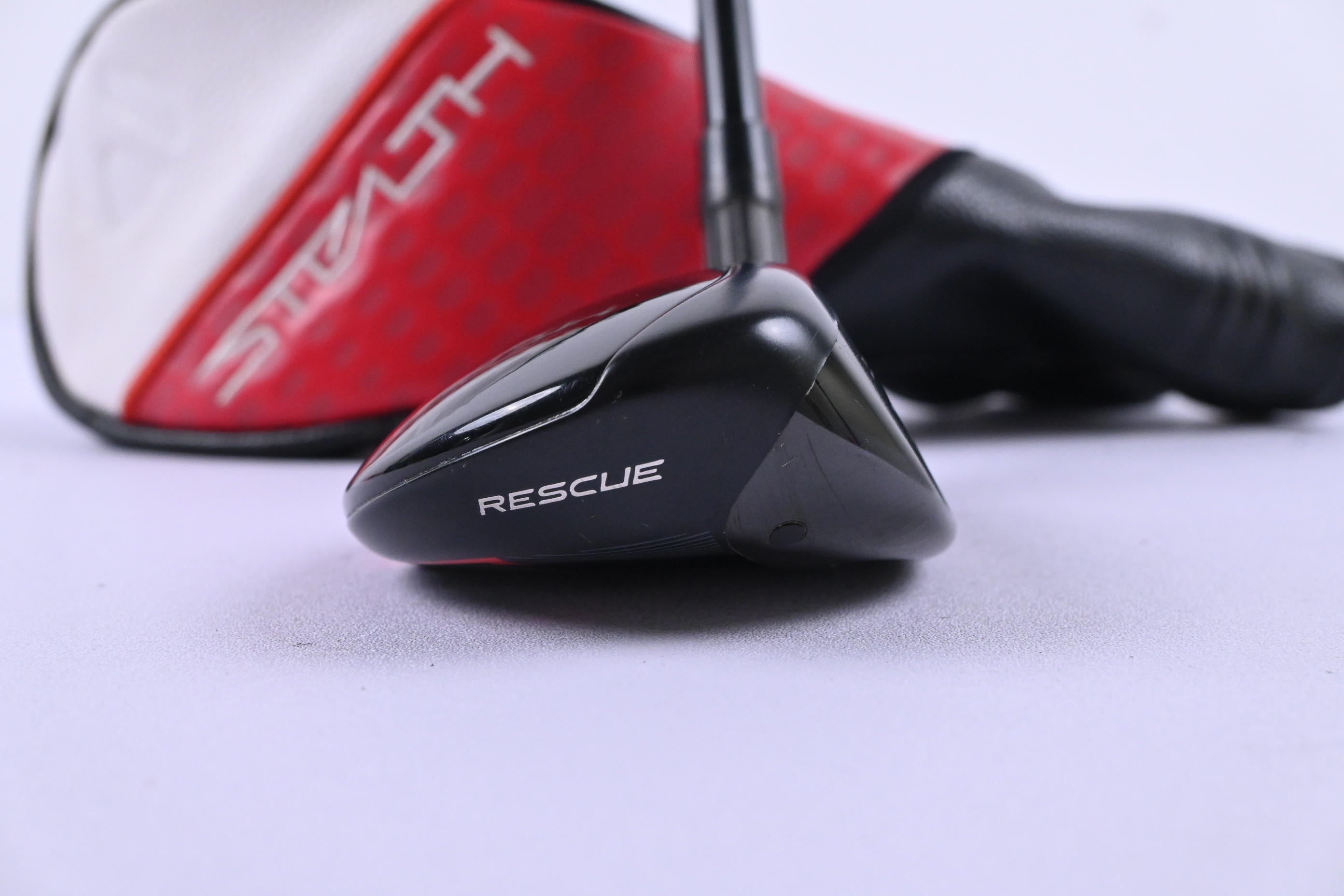 Taylormade Stealth 2 #6 Hybrid / 28 Degree / Regular Flex Ventus TR Red 6 Shaft