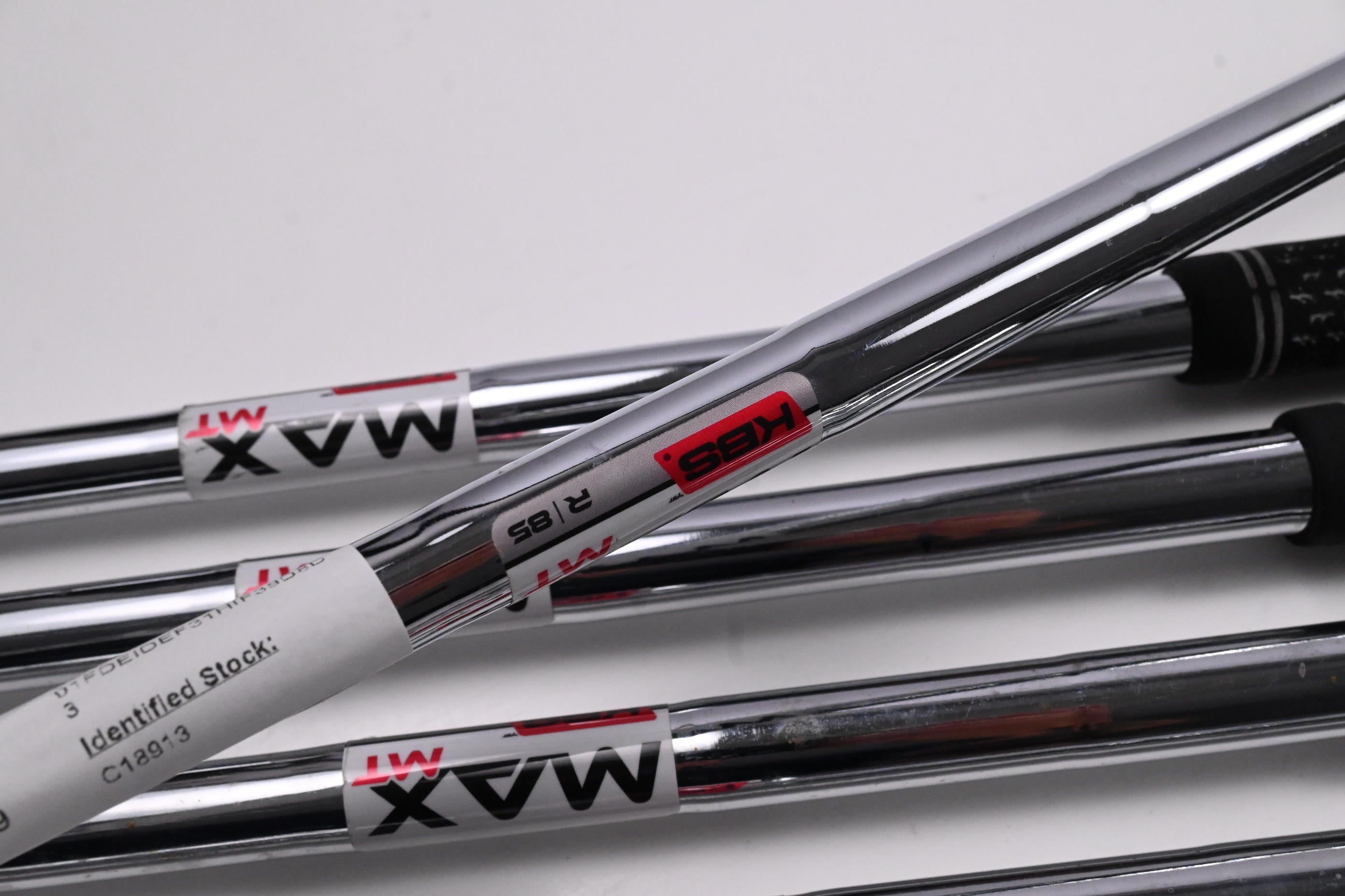 Taylormade SIM2 Max Irons / 4-PW / Regular Flex KBS MAX MT 85 Shafts