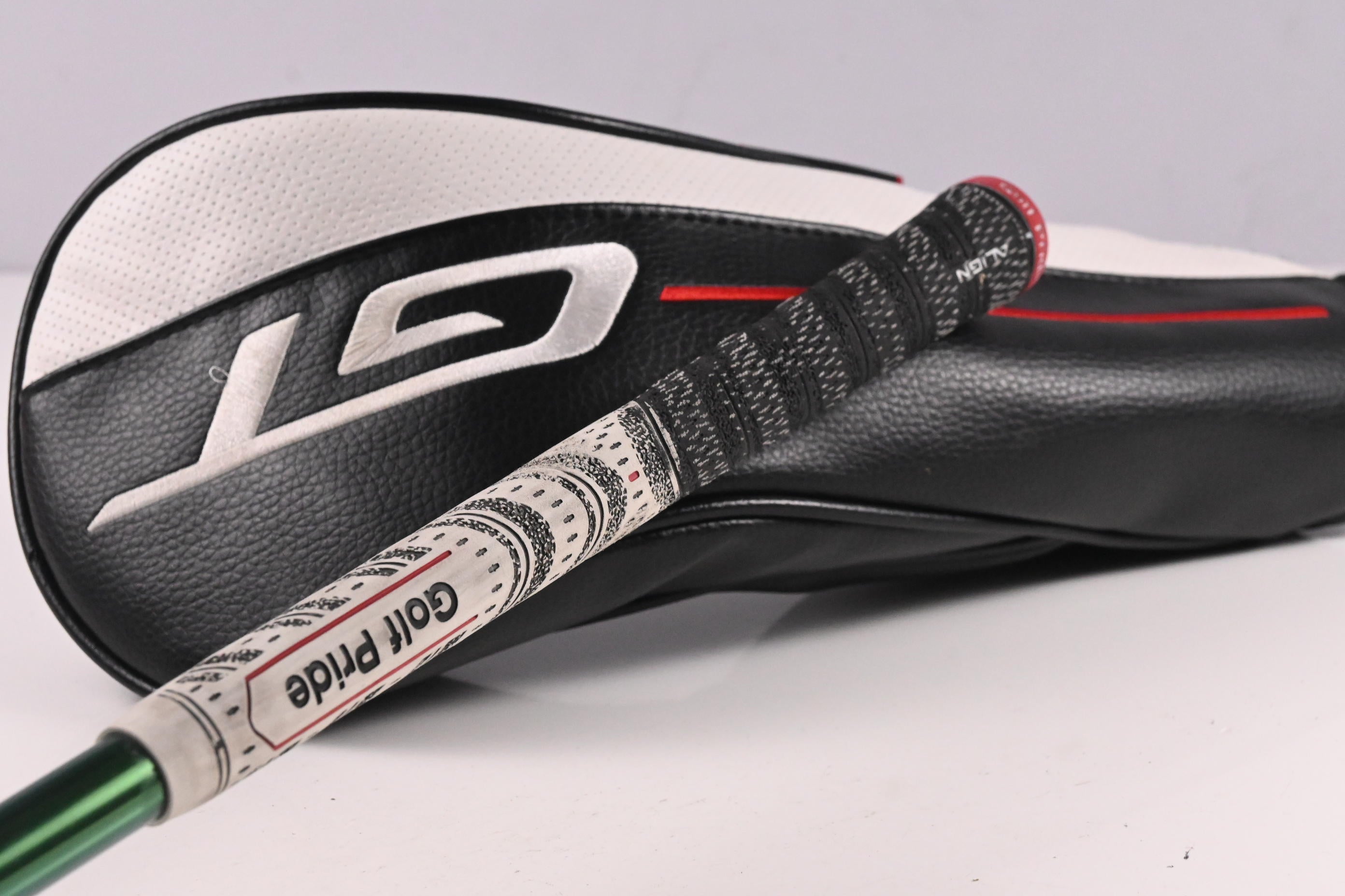 Titleist GT2 Driver / 8 Degree / TX-Flex HZRDUS Smoke Green 60 Gamma PVD Shaft