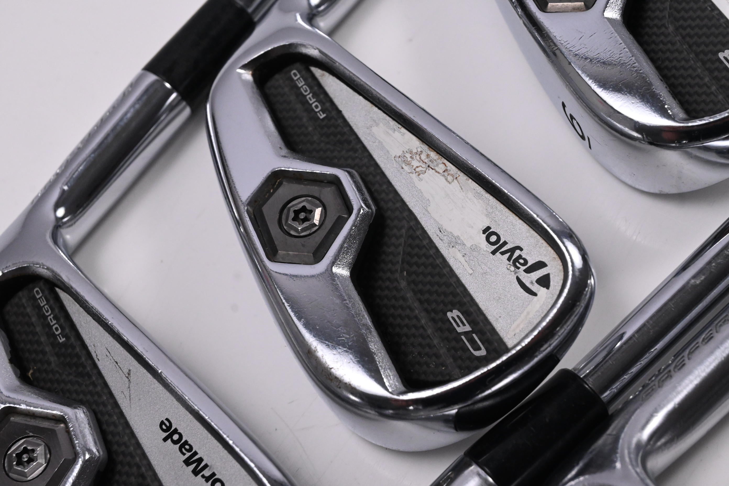 Taylormade Tour Preferred CB 2011 Irons / 4-9I / Regular Flex KBS Tour Shafts
