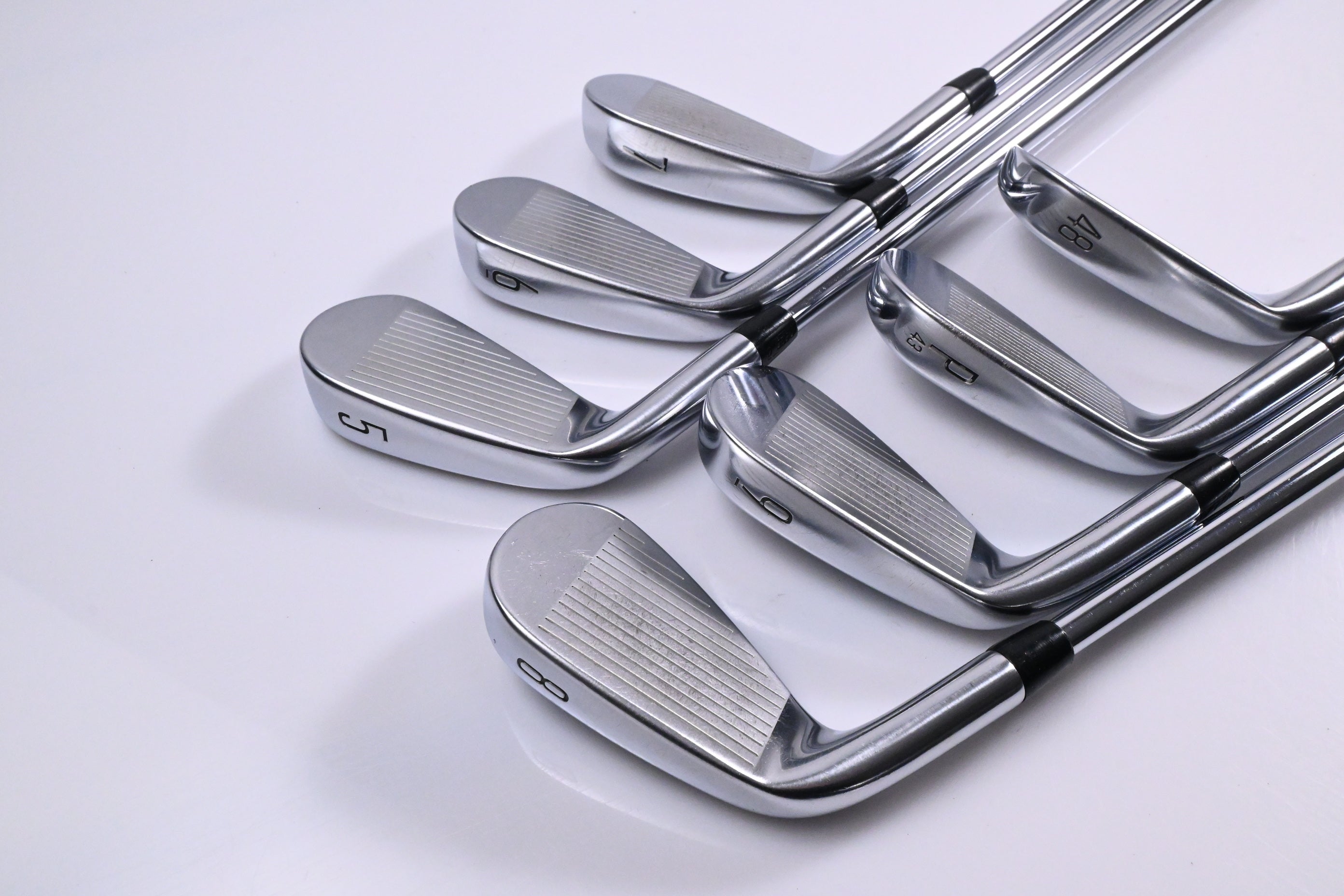 Titleist T350 Irons / 5-PW+48° / Regular Flex AMT Red R300 Shafts