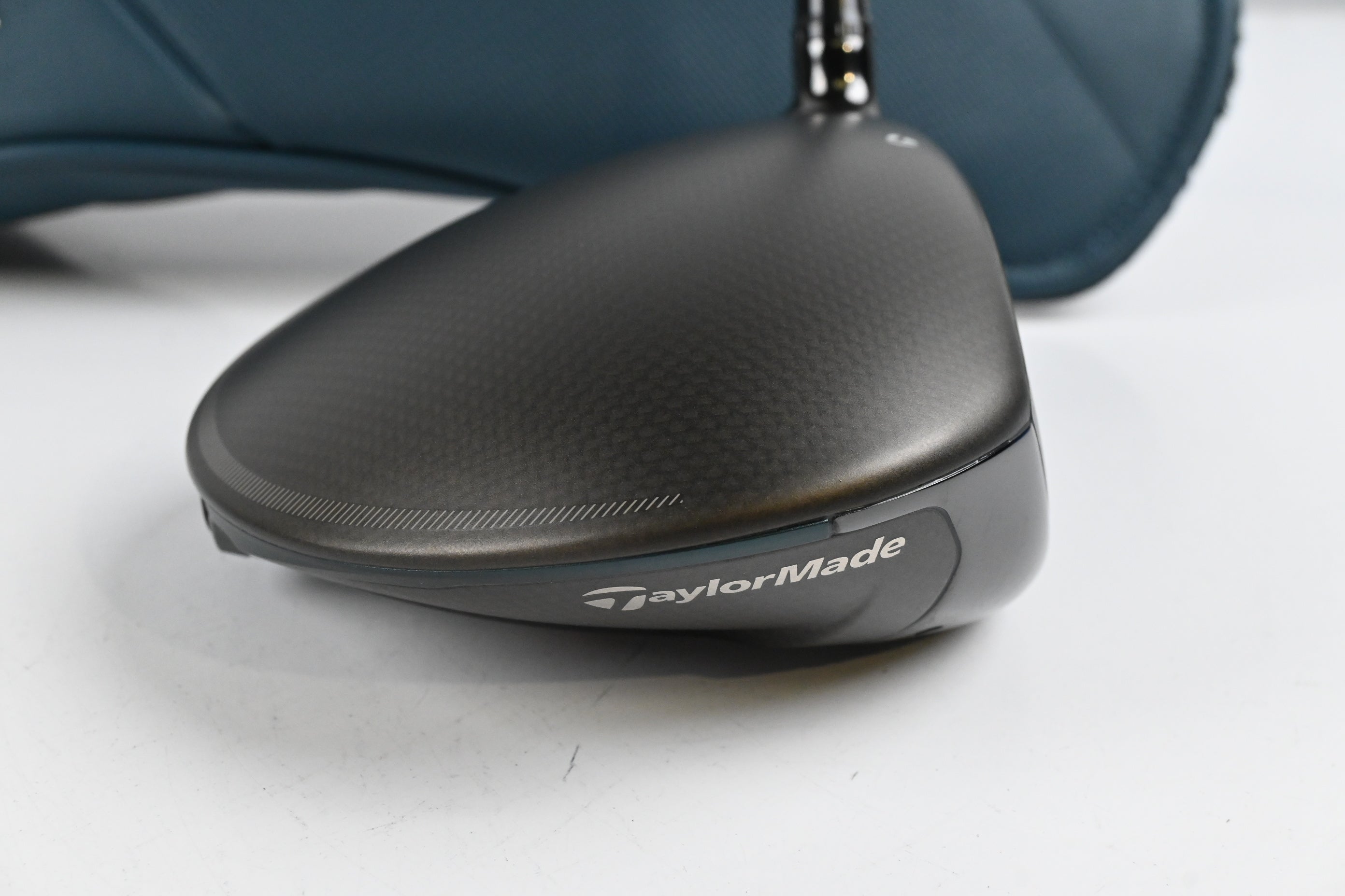 Taylormade Qi4D Driver / 9 Degree / Stiff Flex REAX White 60 Shaft