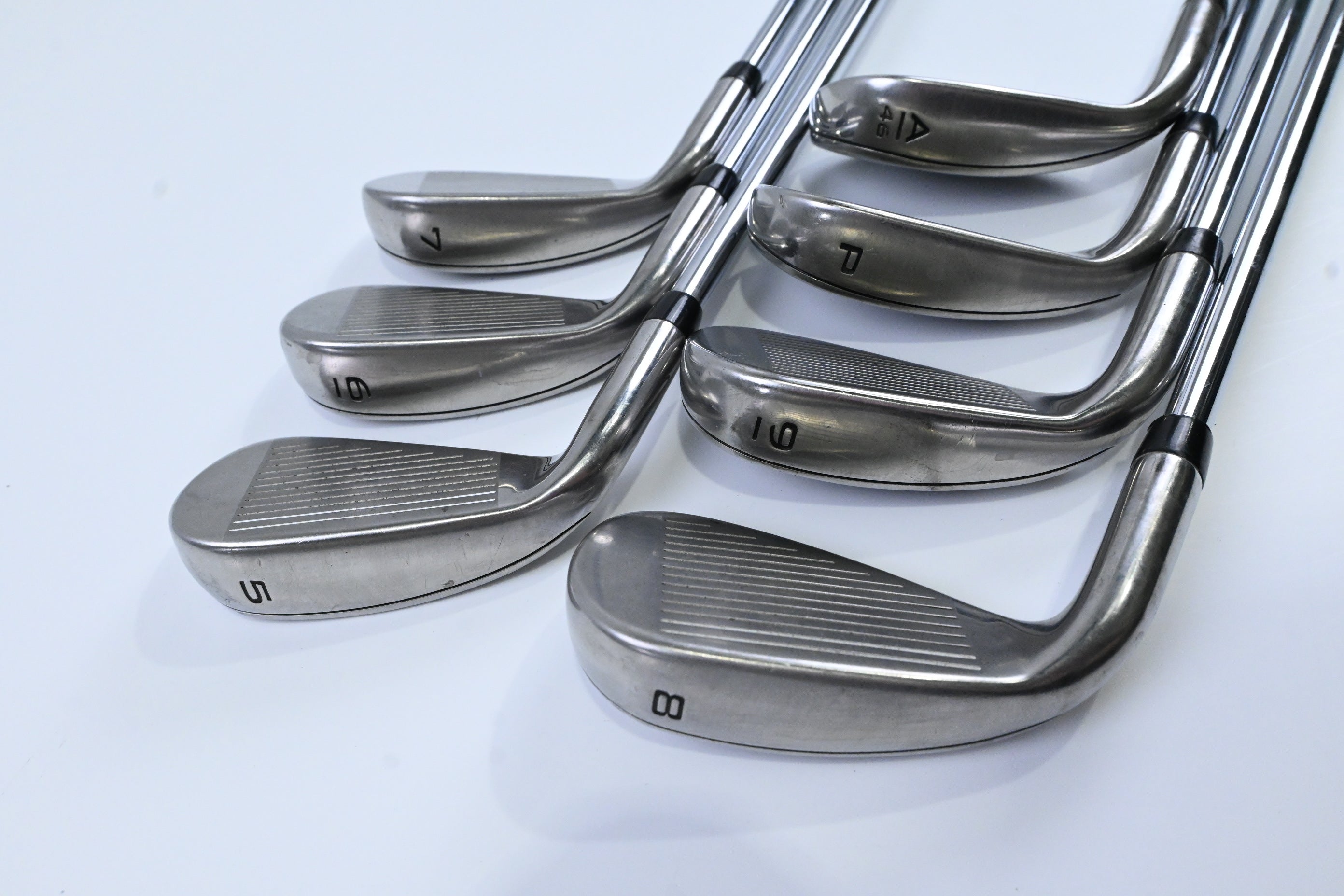 Callaway Rogue ST Max Irons / 5-PW+AW / Regular Flex Elevate MPH 95 Shafts
