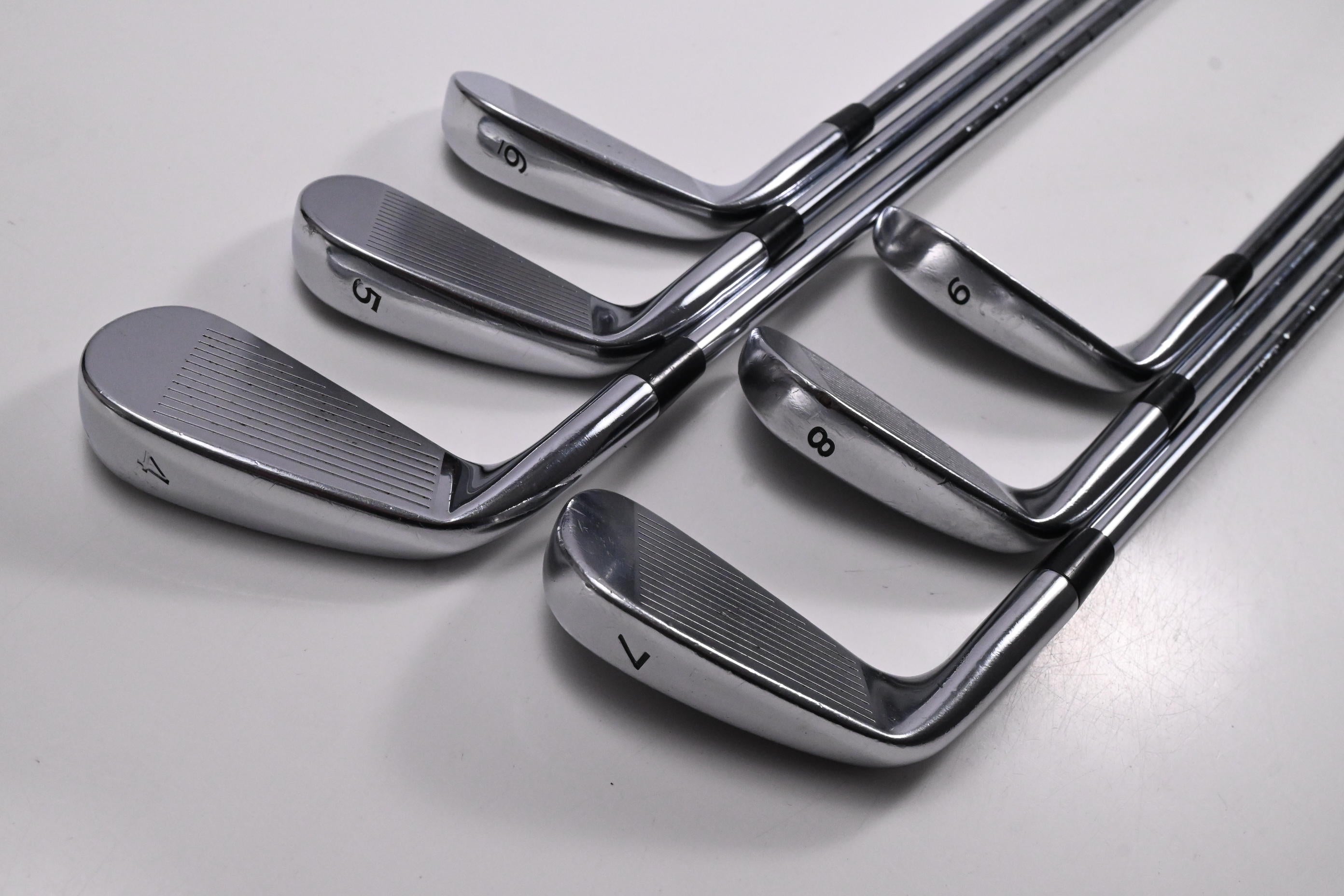 Taylormade Tour Preferred CB 2011 Irons / 4-9I / Regular Flex KBS Tour Shafts
