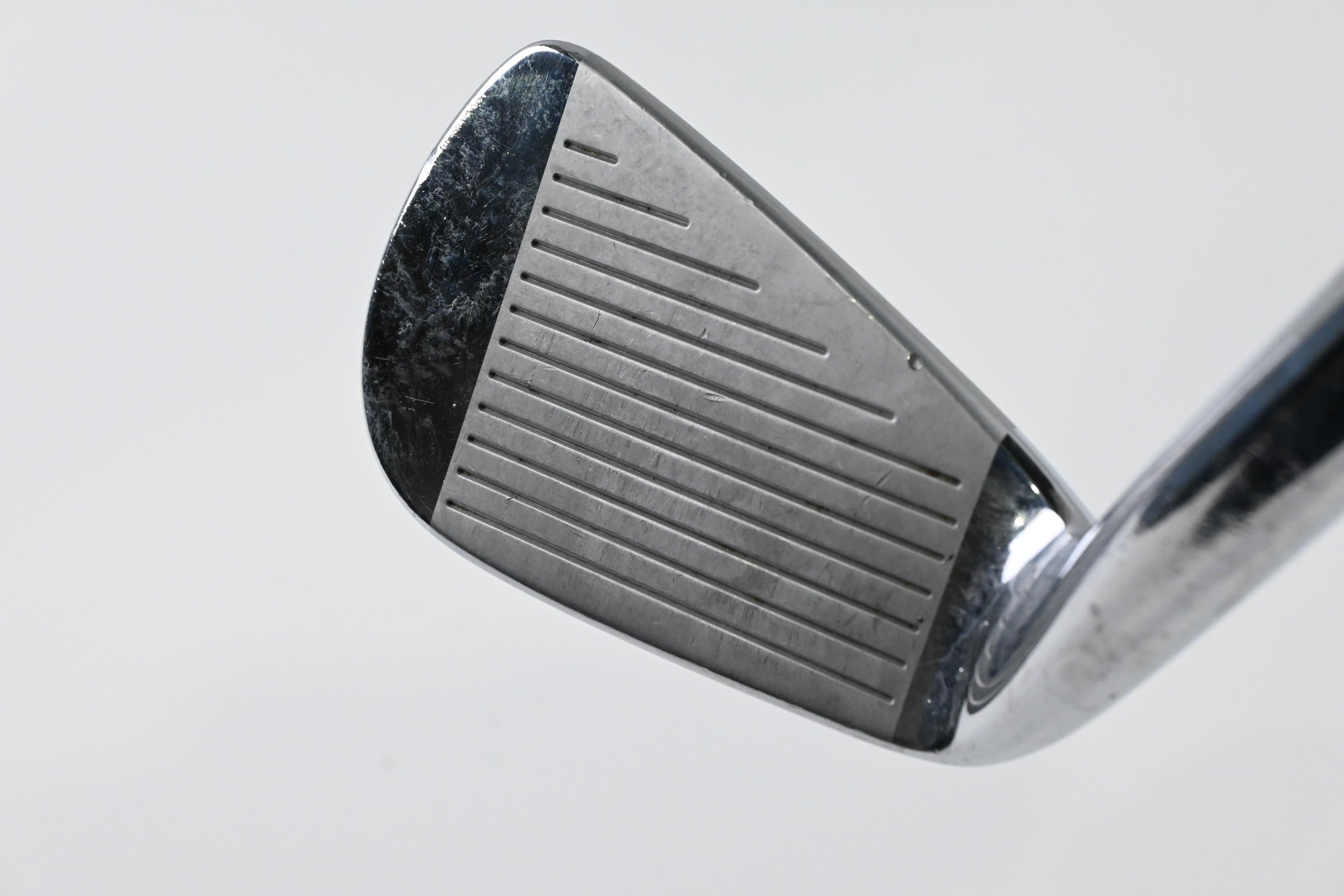 Titleist 690CB #6 Iron / Stiff Flex Dynamic Gold S300 Shaft