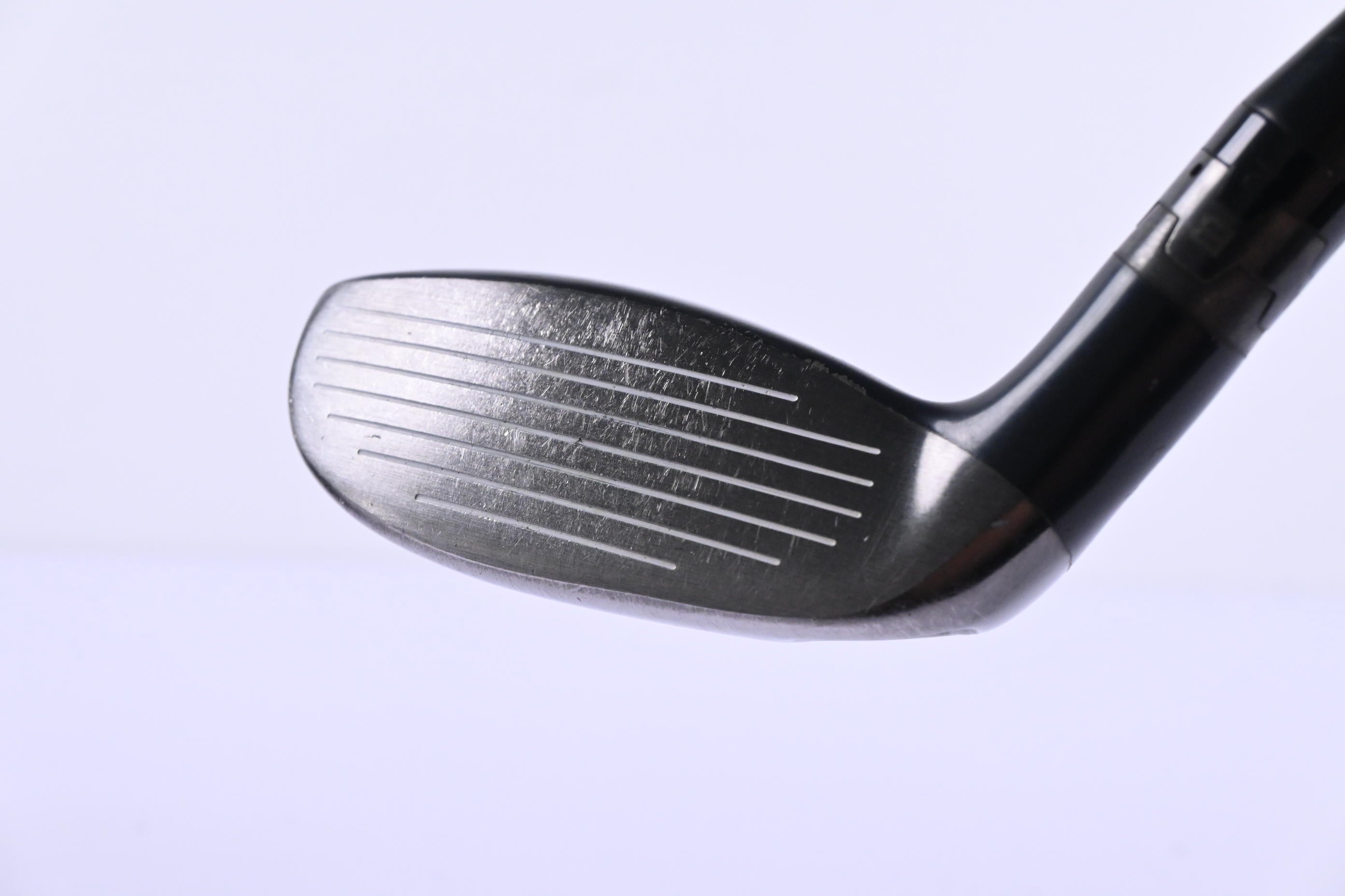 Titleist 910H #3 Hybrid / 19 Degree / Regular Flex Diamana 'ilima 70 Shaft